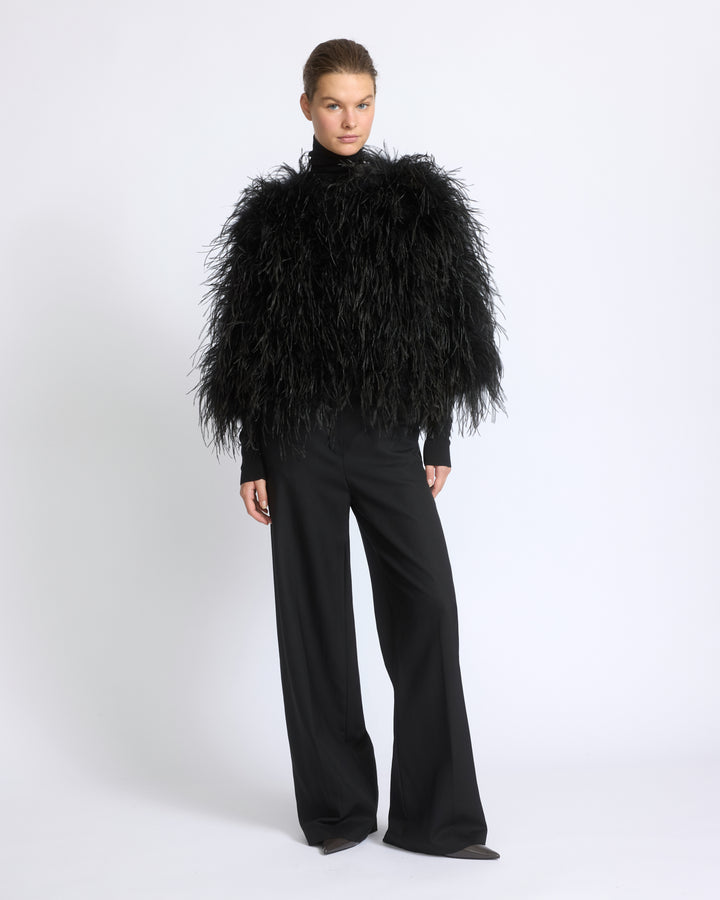 Veste courte en plumes d'autruche - Yves Salomon - Nouvelle collection Automne Hiver