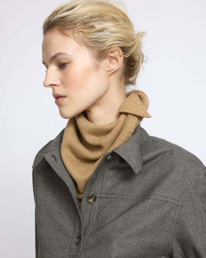 Bandana en maille 100% cachemire - Yves Salomon - Nouvelle collection Automne Hiver
