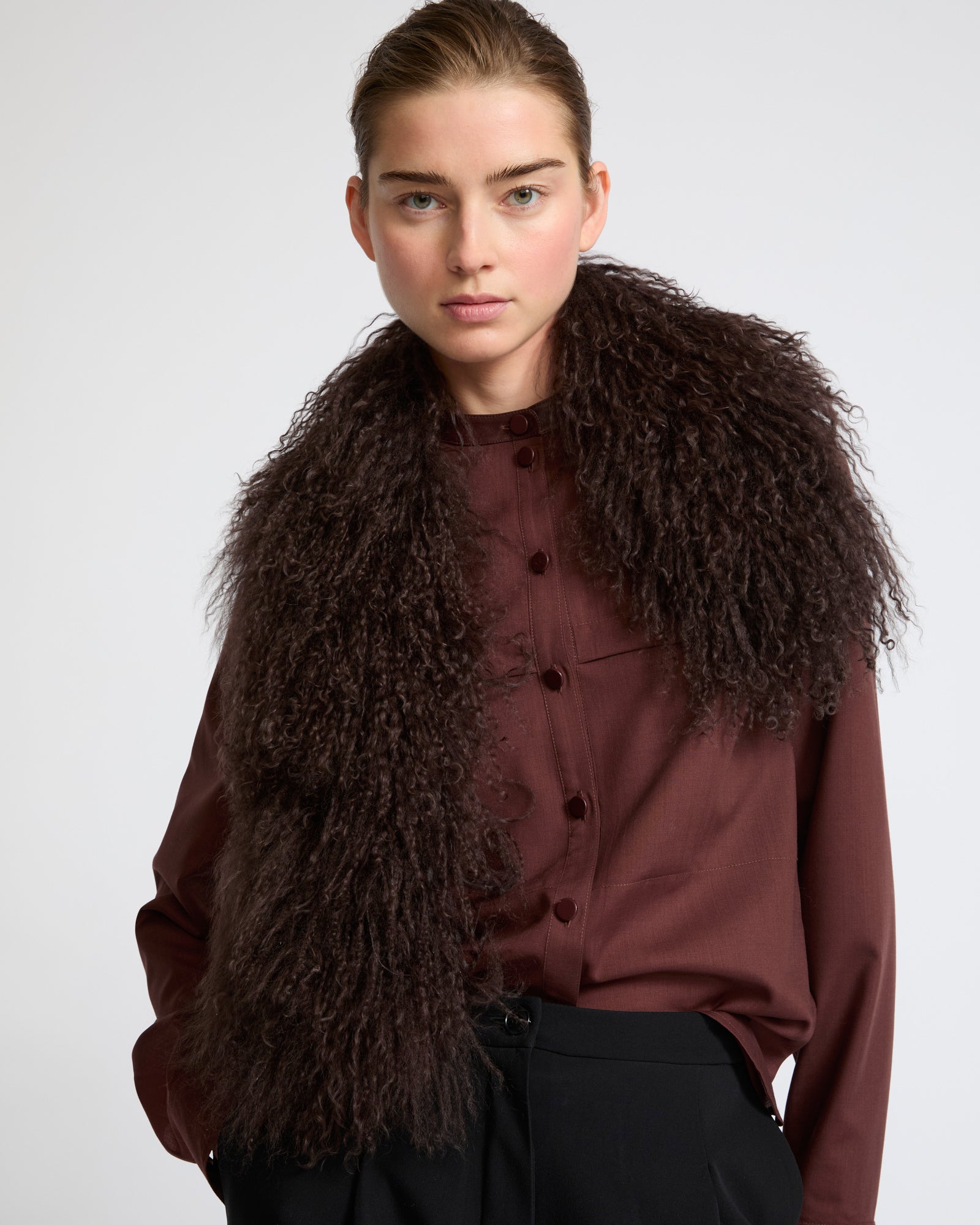 Écharpe en agneau de Mongolie- Yves Salomon - Nouvelle collection Automne Hiver