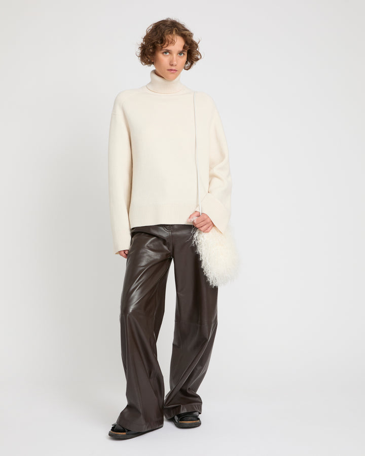 Small Bag in Leather and Mongolian Lambwool