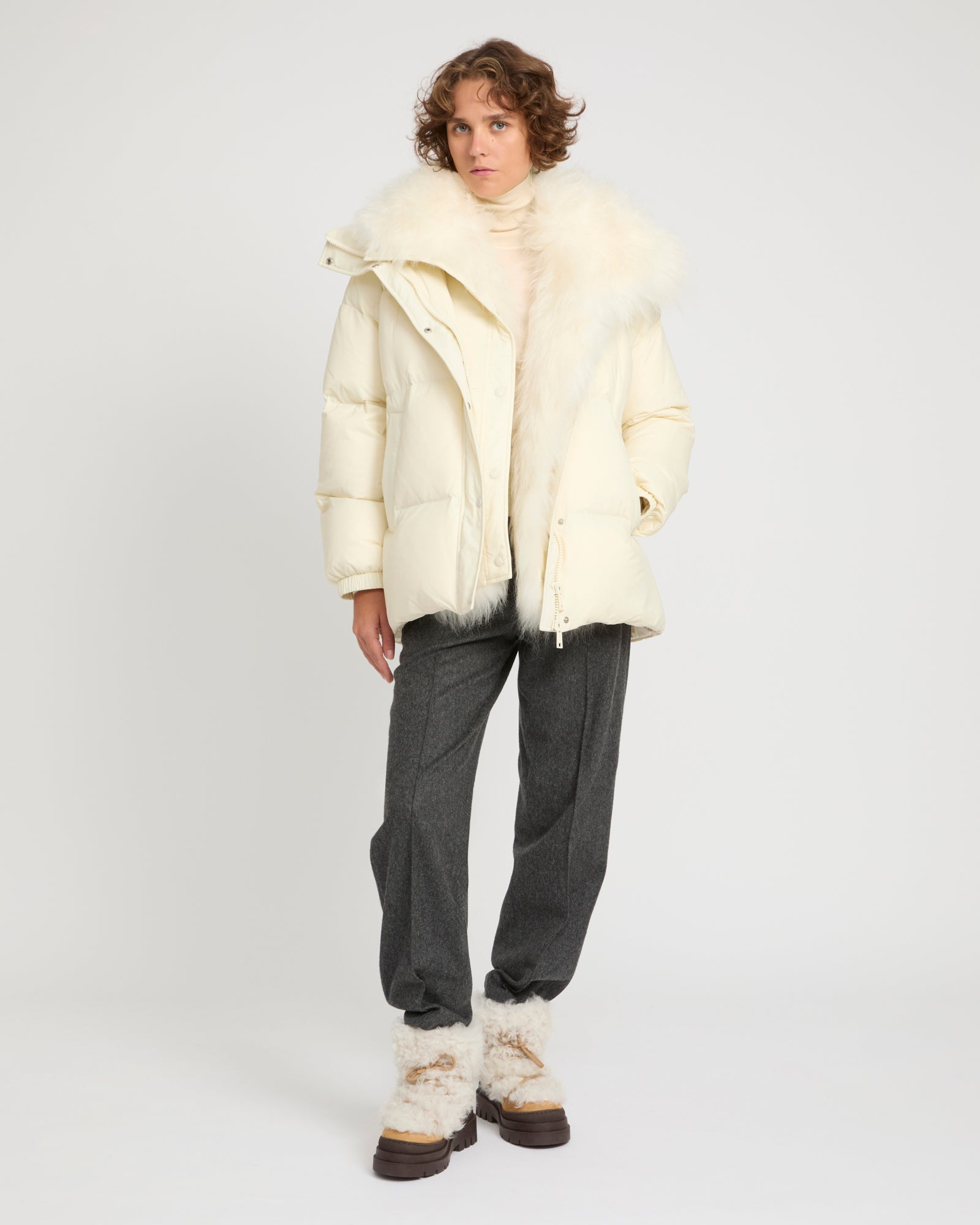 ウィメンズ ミッドレングス ダウンジャケット | Yves Salomon PARIS