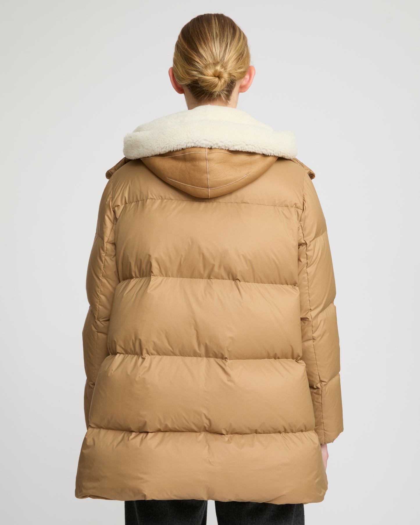 Doudoune "A" line avec plastron en peau lainée d'agneau