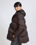 Doudoune "A" line en tissu technique imperméable avec plastron en peau lainée d'agneau