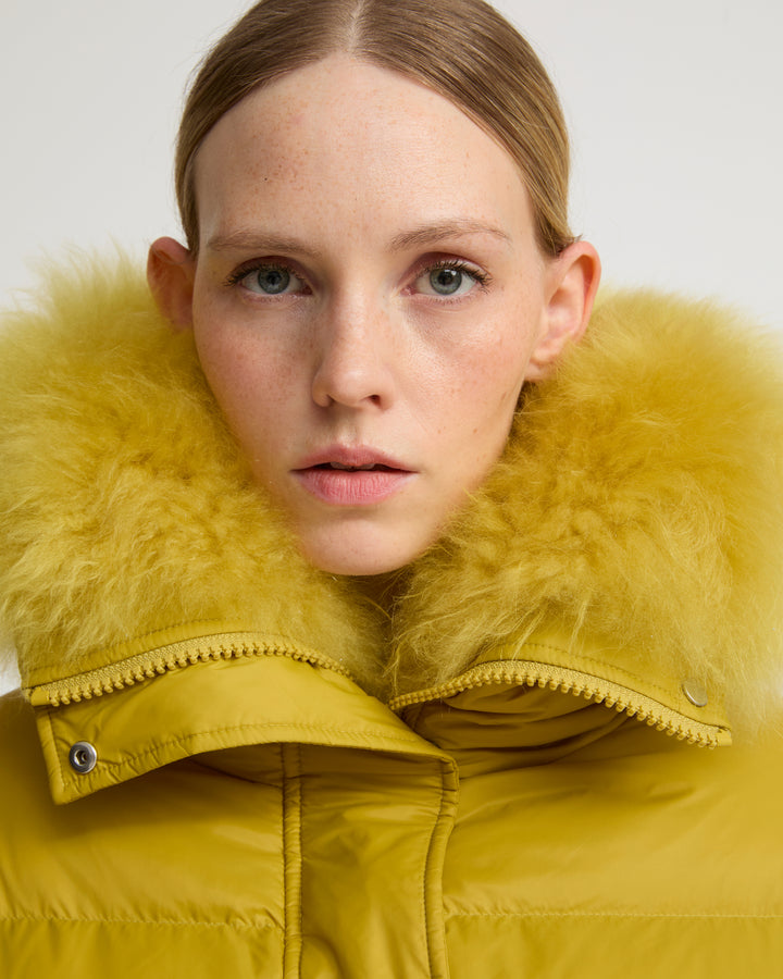 Short down jacket with fluffy lambswool trim