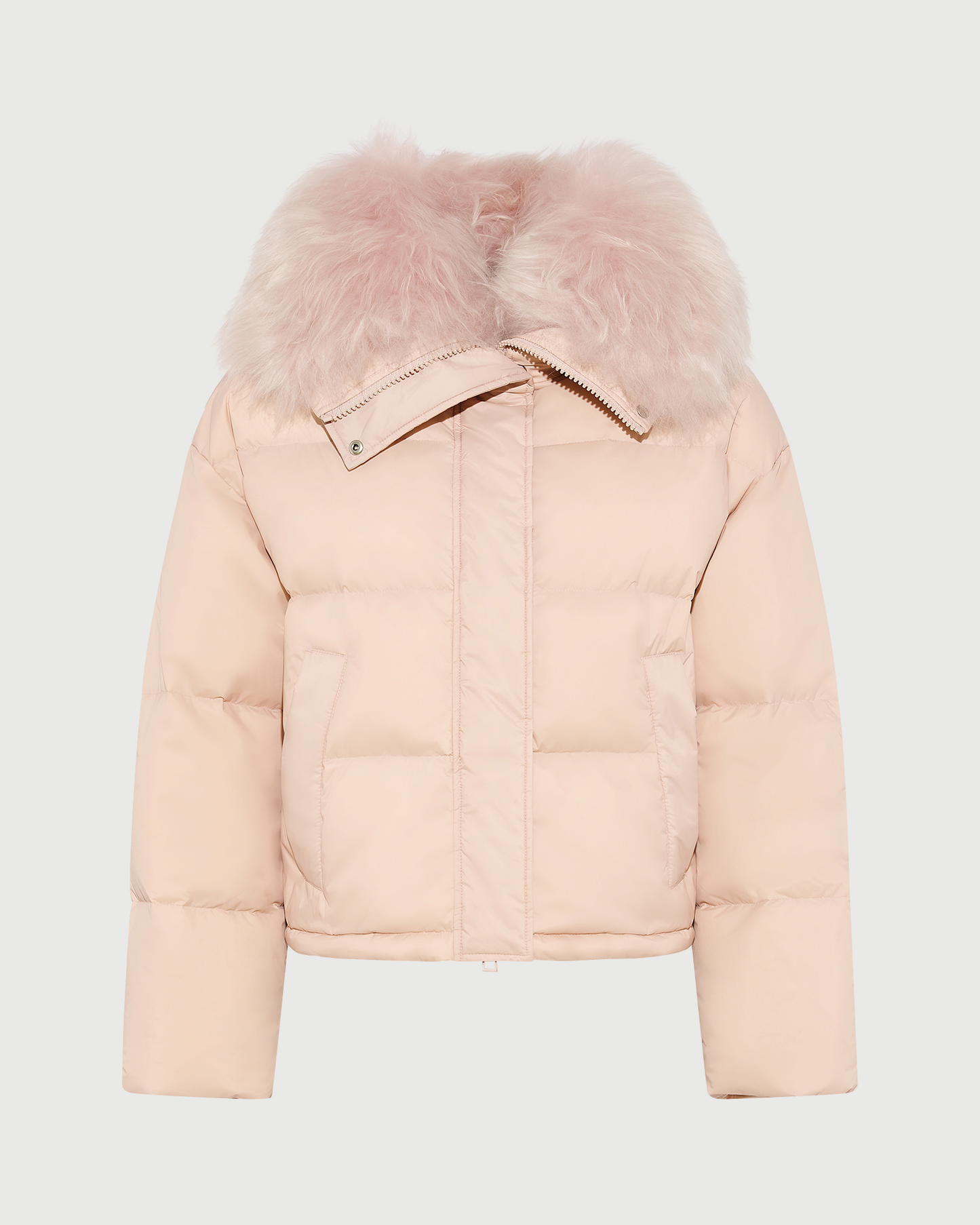 Doudoune courte en tissu technique imperméable avec col en agneau laine vaporeuse- Yves Salomon - Nouvelle collection Automne Hiver