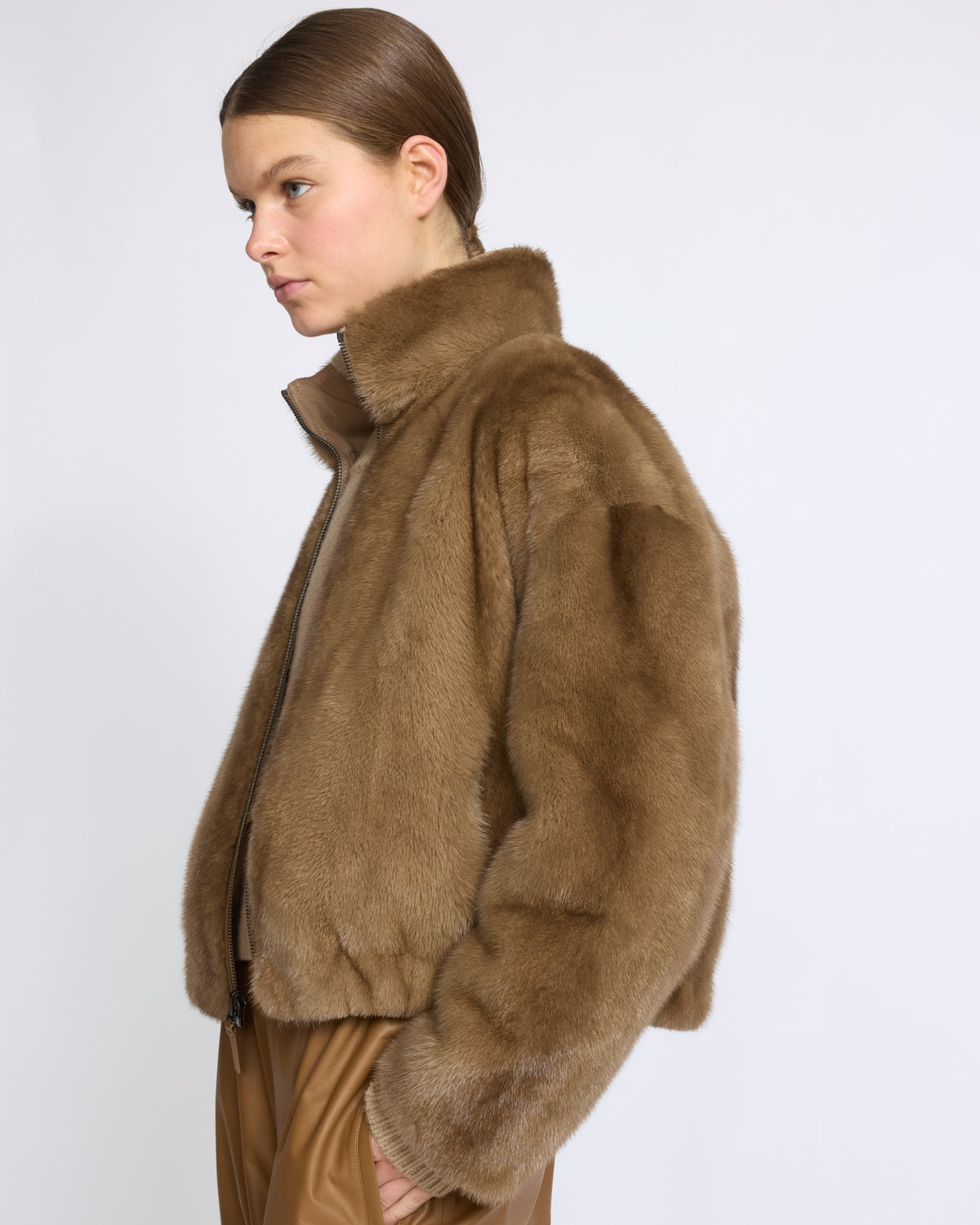 Veste en tissu technique déperlant réversible avec fourrure de vison - Yves Salomon - Nouvelle collection Automne Hiver