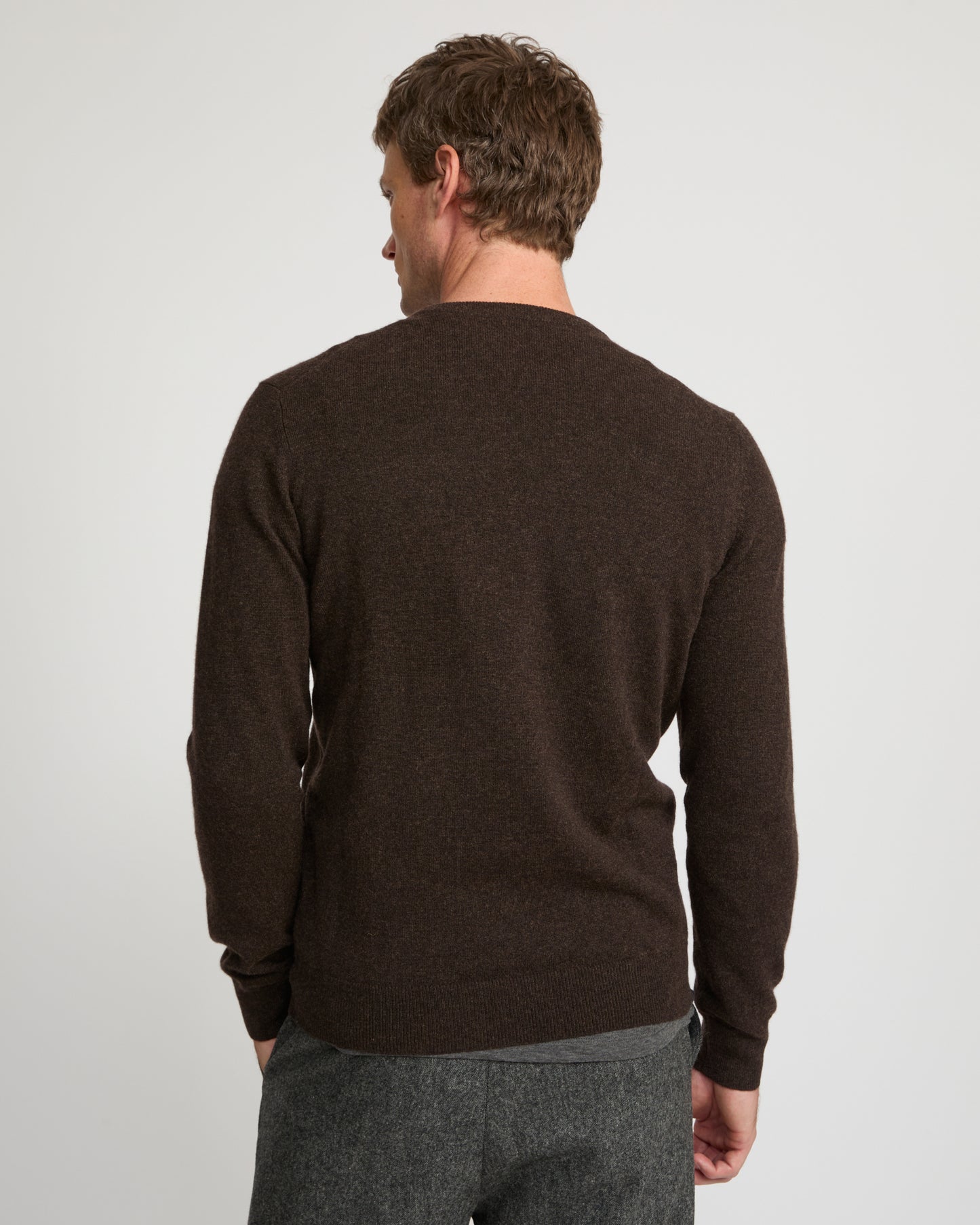 Crew neck knit jumper in 100% cashmere
