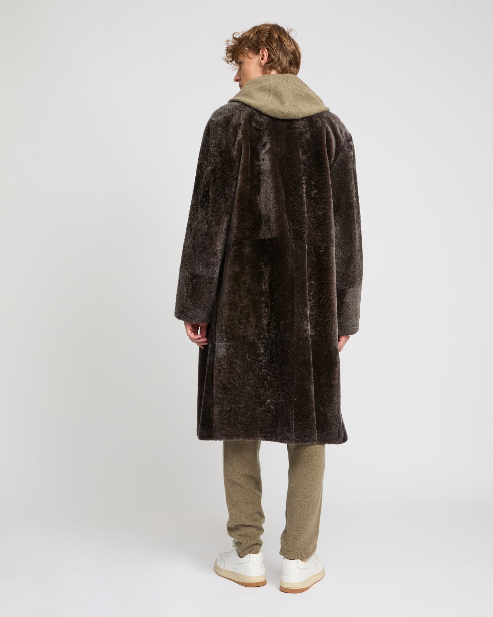 ジャケット・アウター etre loin Fur coat Fur coat（その他アウター）｜etre loin（エトルワン）のファッション