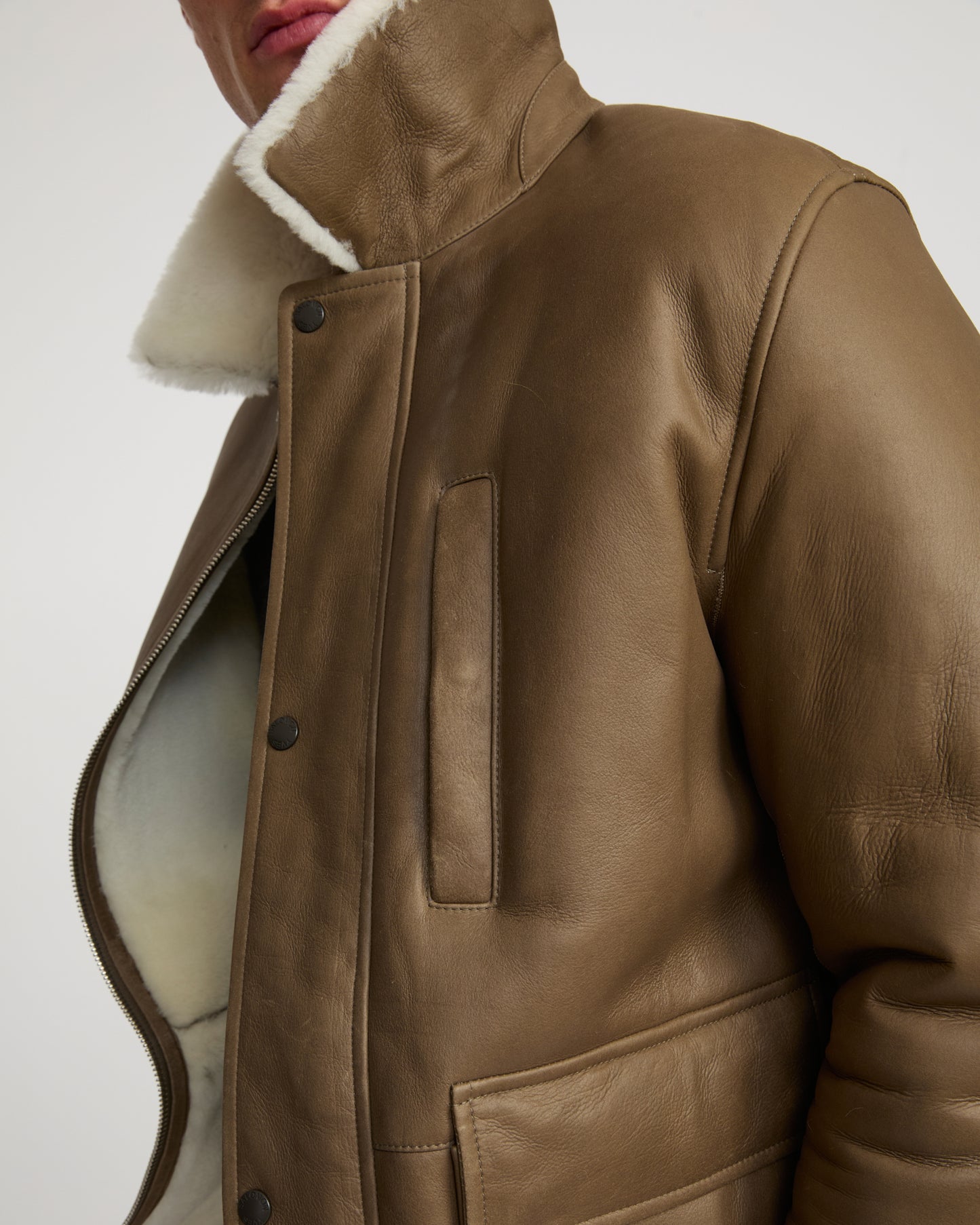 Veste en peau lainée d'agneau silky