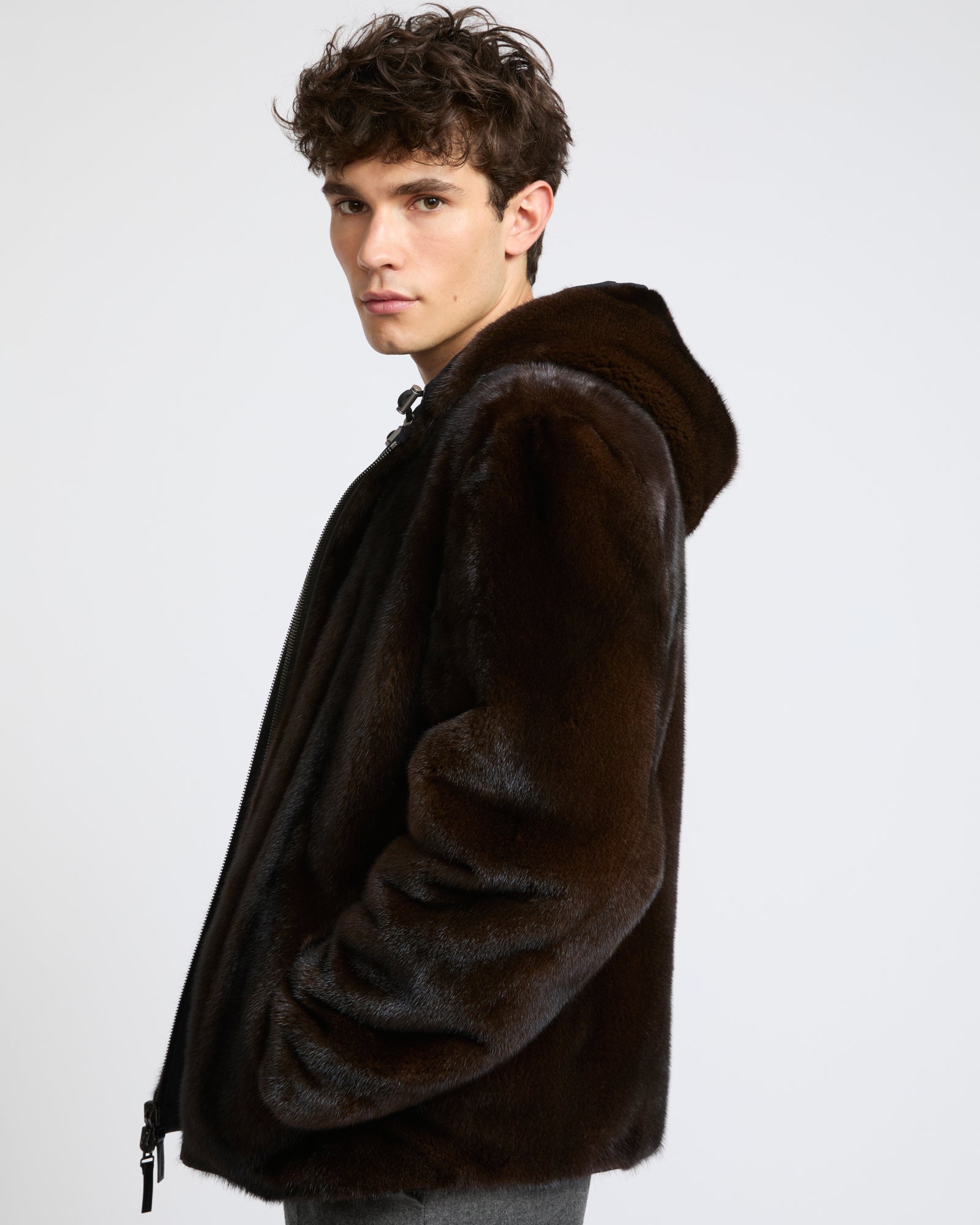 Veste réversible à capuche en fourrure de vison long poil et tissu technique- Yves Salomon - Nouvelle collection Automne Hiver