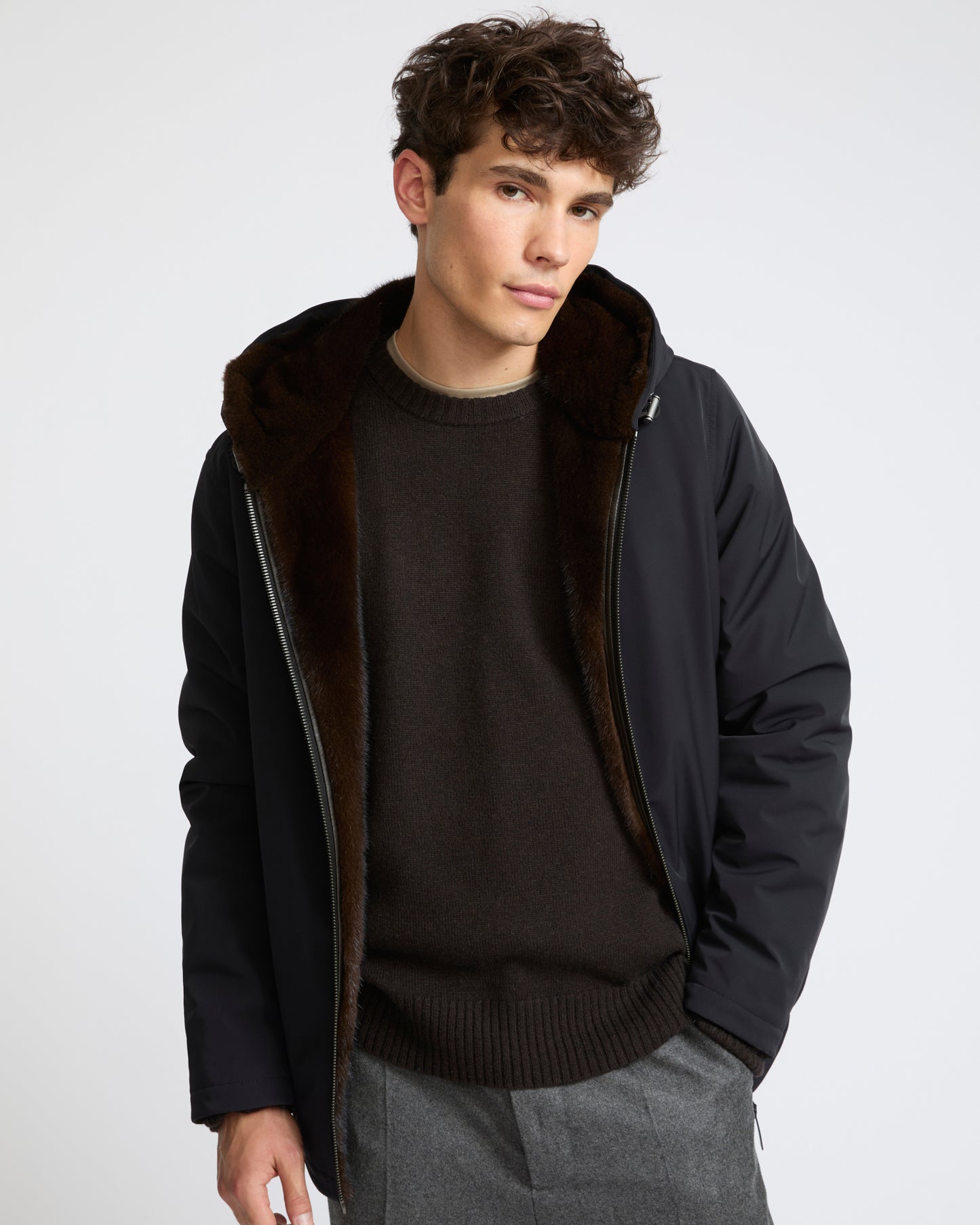 Veste réversible à capuche en fourrure de vison long poil et tissu technique- Yves Salomon - Nouvelle collection Automne Hiver