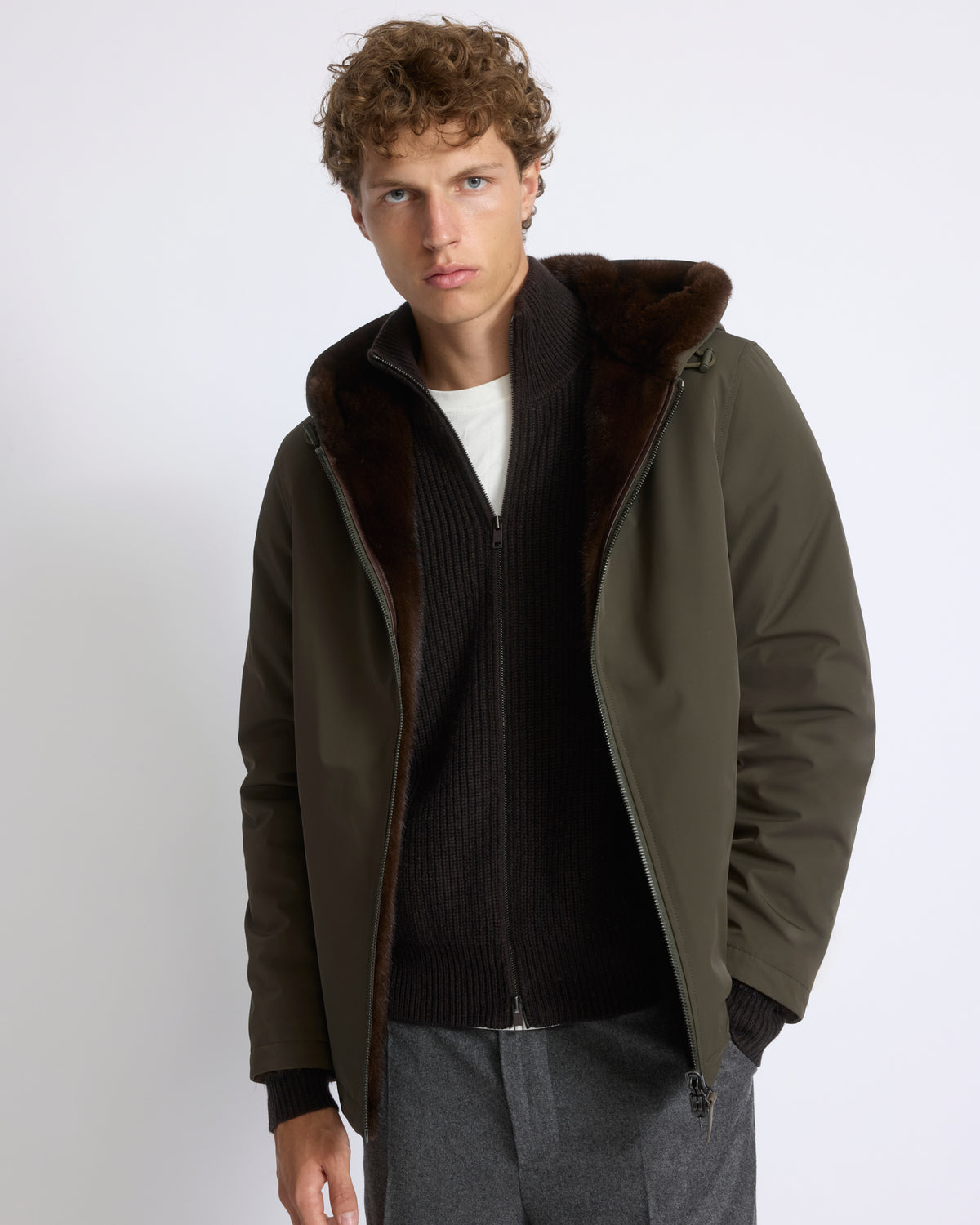Veste réversible à capuche en fourrure de vison long poil et tissu technique - Yves Salomon - Nouvelle collection Automne Hiver