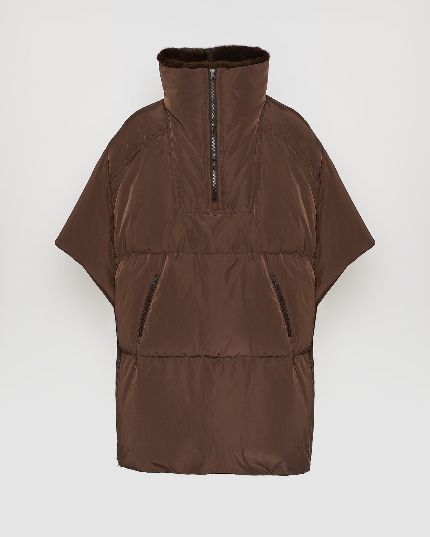 Doudoune cape en tissu technique avec col montant et intérieur en fourrure de vison