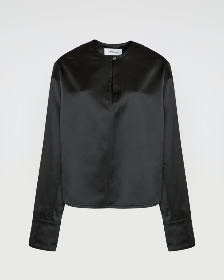 Blouse en satin lourd de laine