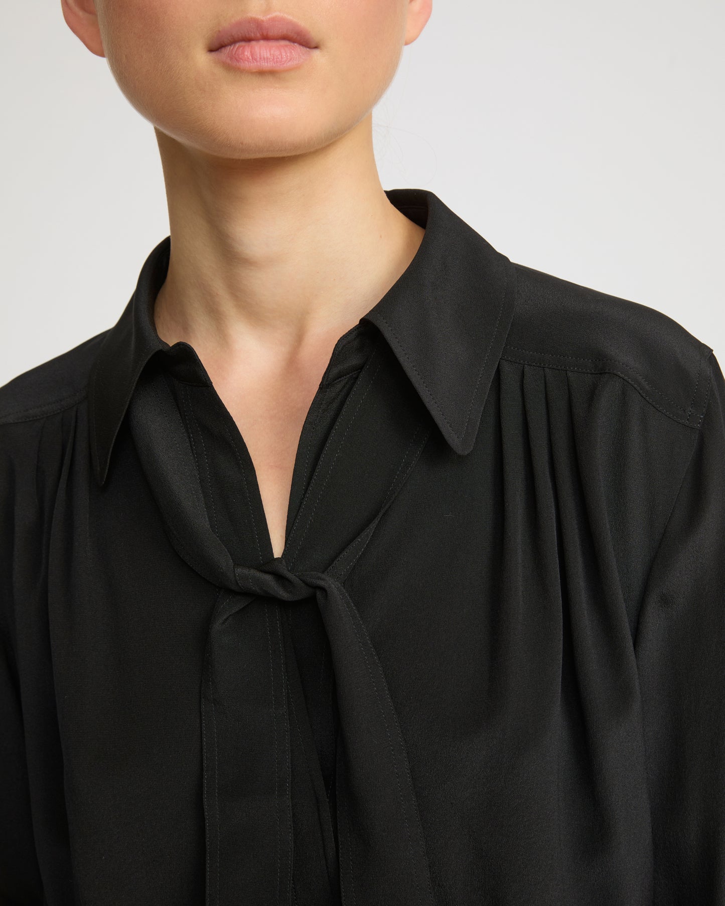 Blouse en crêpe de soie légère -Yves Salomon