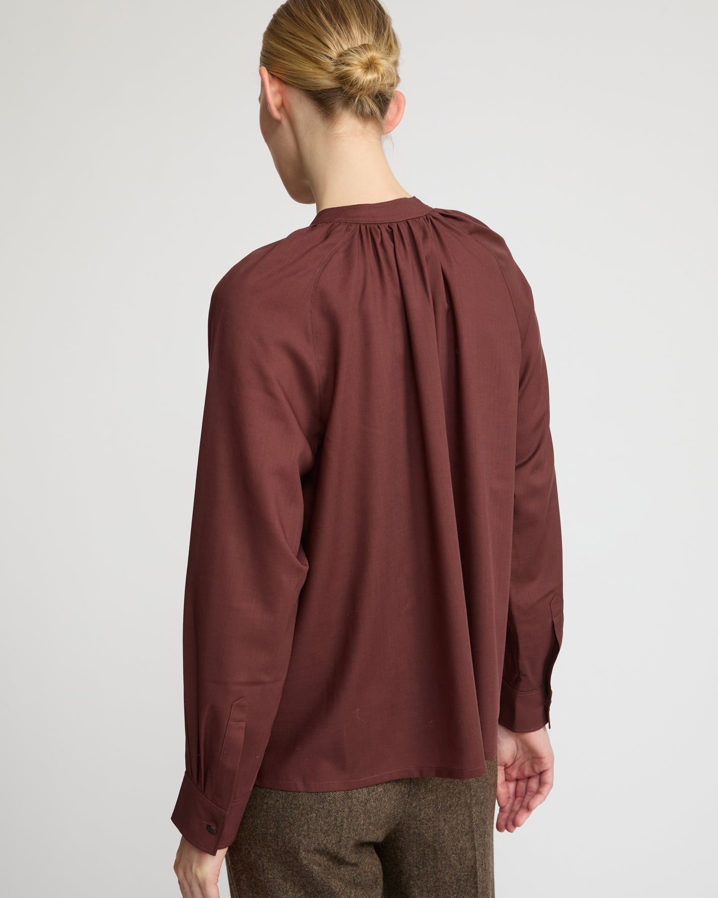 Chemise en voile de laine