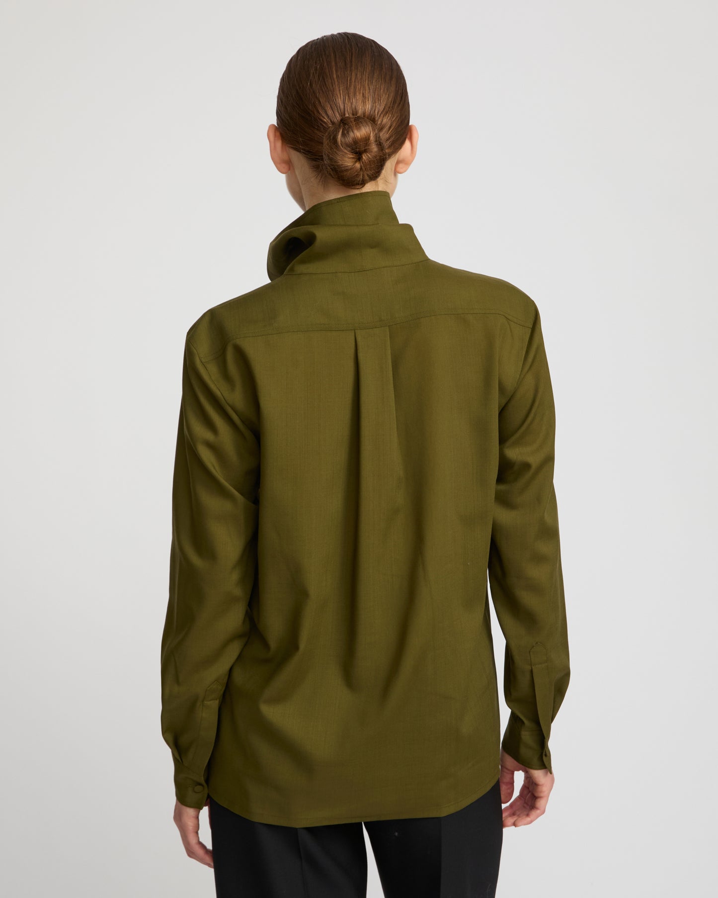 Blouse drapée en voile de laine