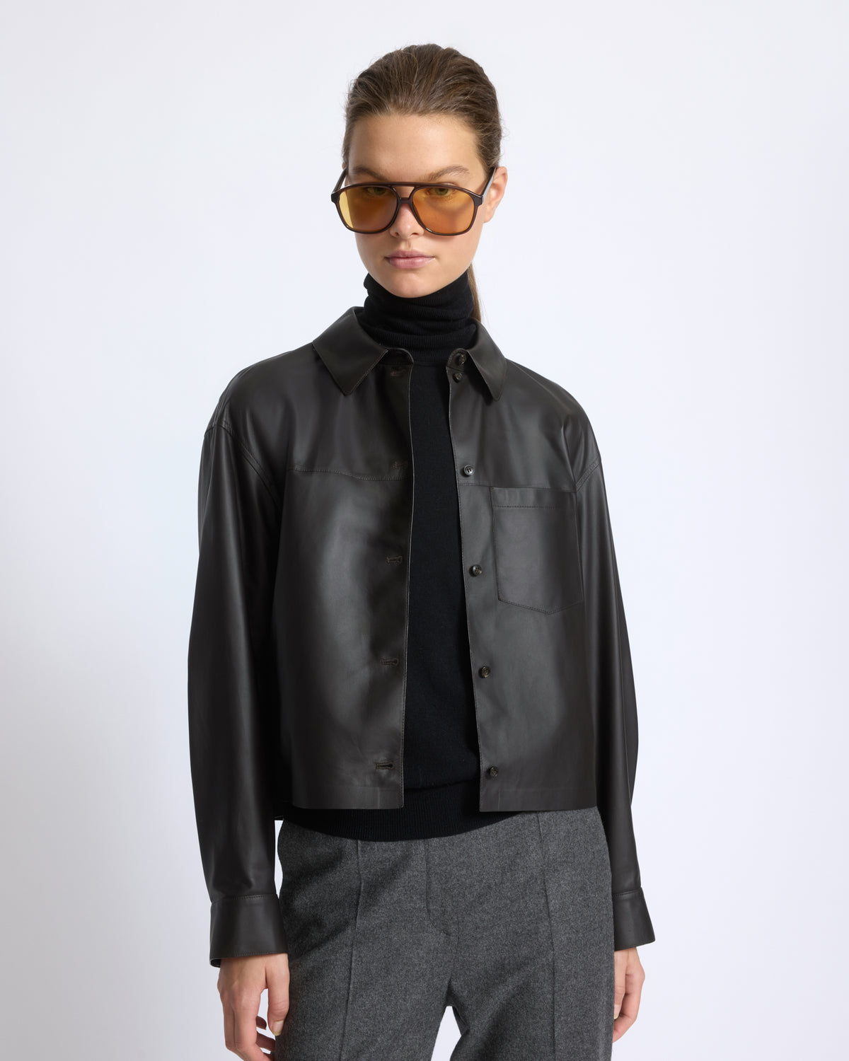 Chemise croppée en cuir d'agneau fin - Yves Salomon - Nouvelle collection Automne Hiver