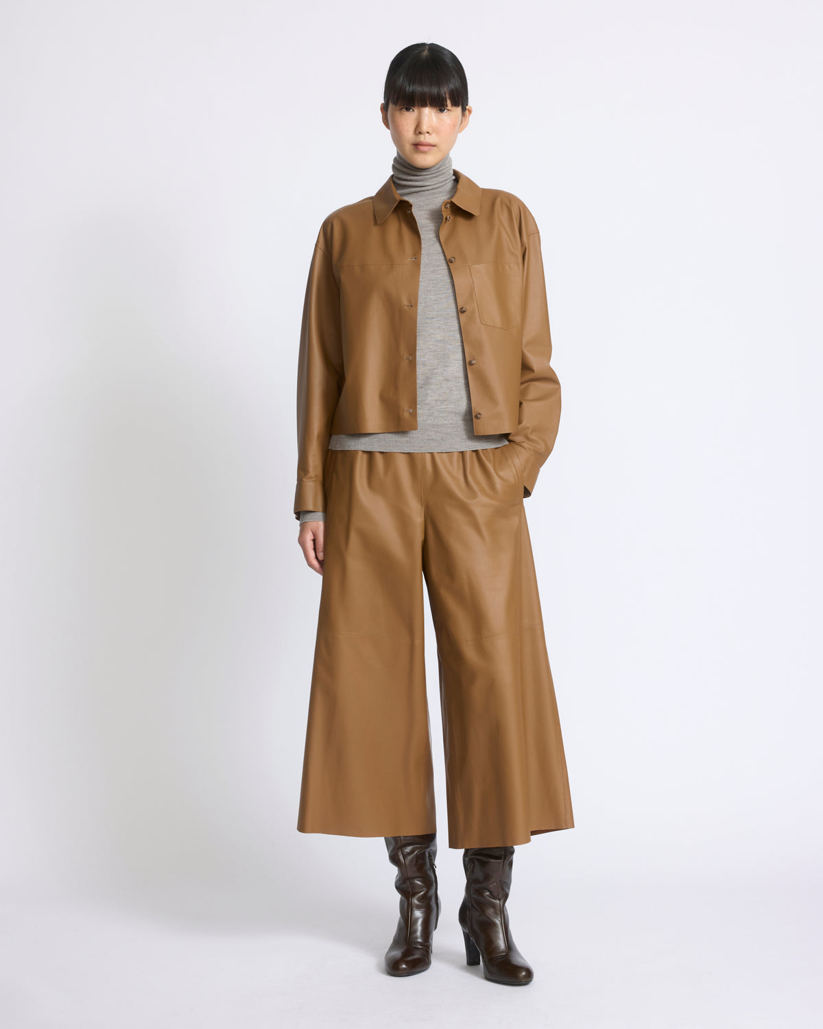 Chemise croppée en cuir d'agneau fin - Yves Salomon - Nouvelle collection Automne Hiver