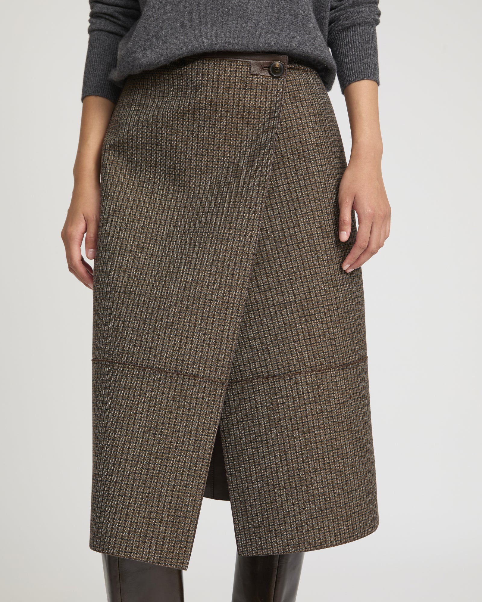 ユキポン　デリカ　皮 Winter sale -Woollen bonded leather wrap skirt-brown – Yves Salomon