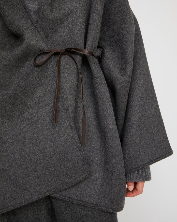 Oversized short coat in double-sided cashmere blend