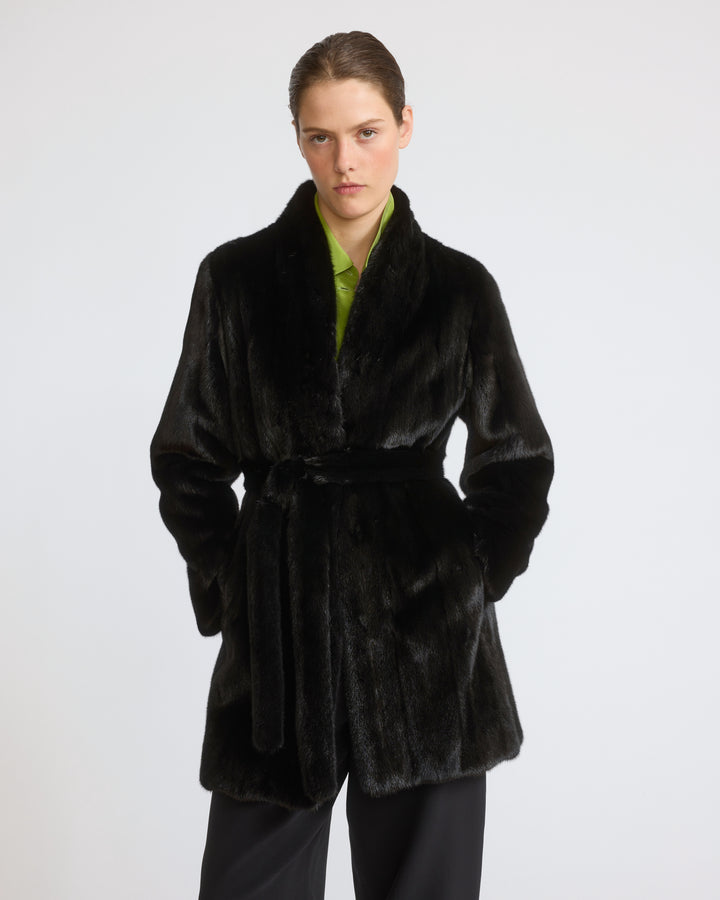 Manteau court ceinturé en fourrure de vison long poil allongé - Yves Salomon - Nouvelle collection Automne Hiver