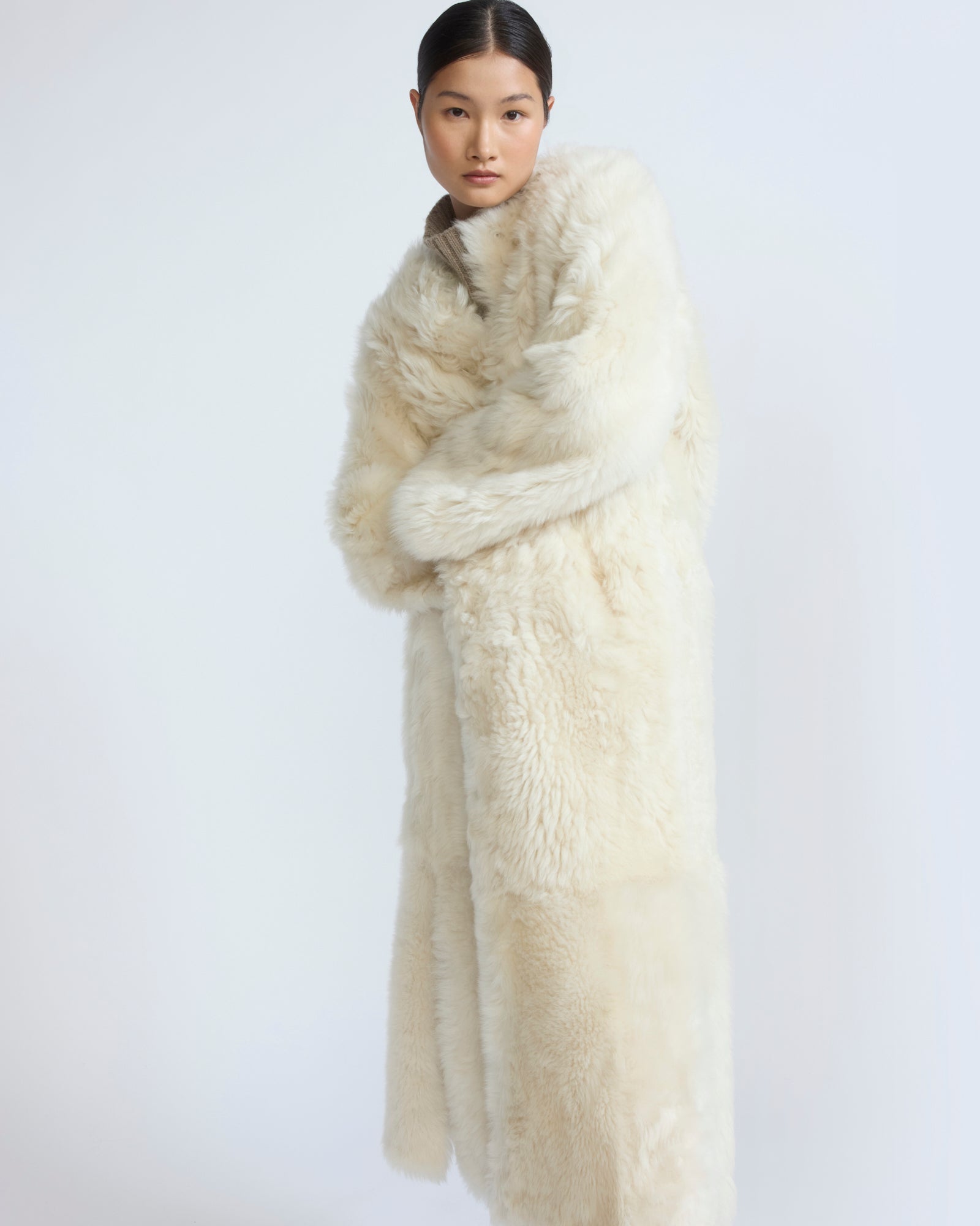Manteau extra long en peau lainée d'agneau Toscane