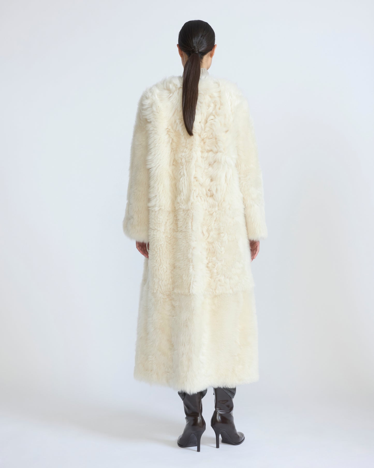 Manteau extra long en peau lainée d'agneau Toscane