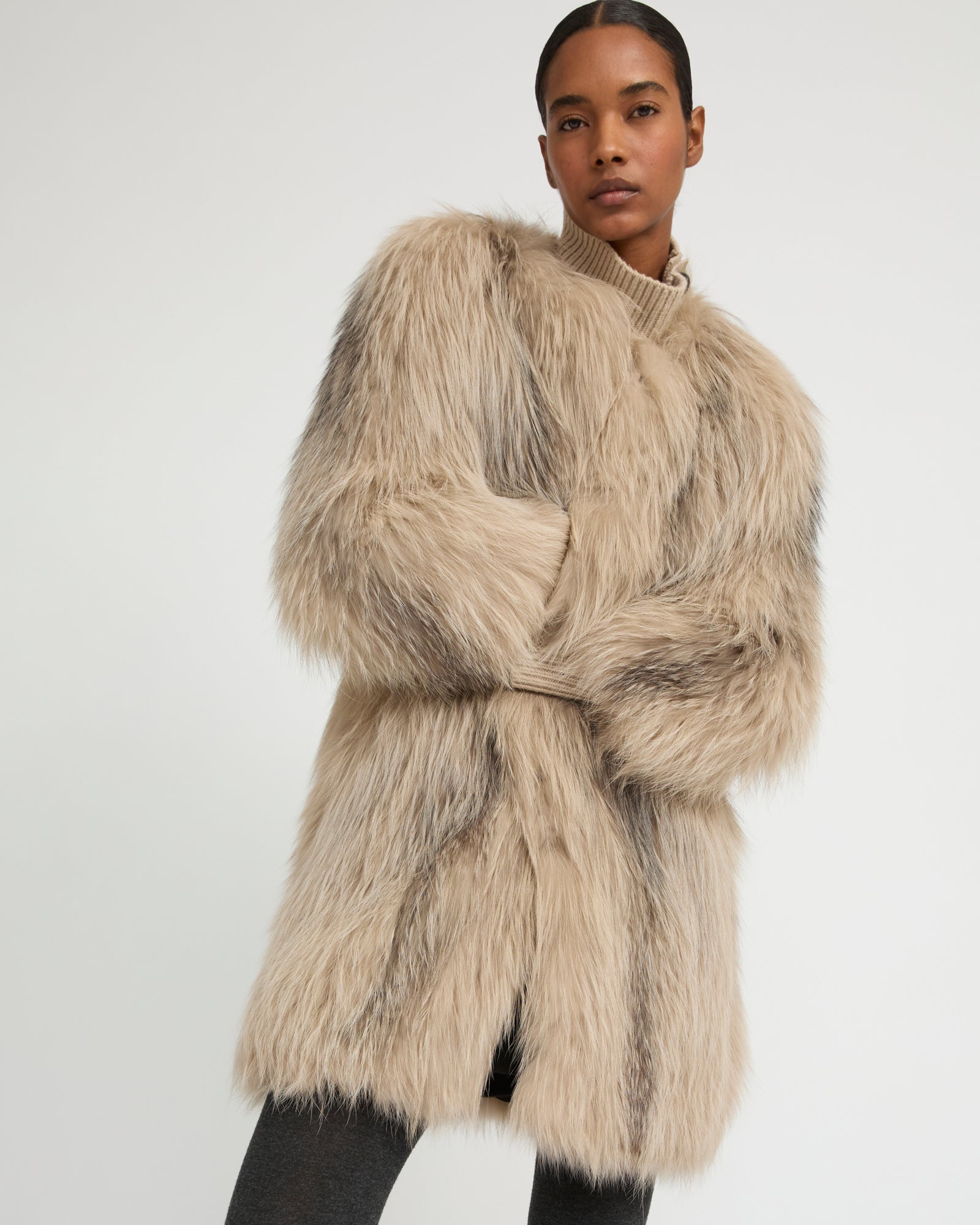 YVES SALOMON　ファージャケット　コヨーテ　ブラック　フランス製　46 Long iconic parka in cotton & fur - black - Yves Salomon Men