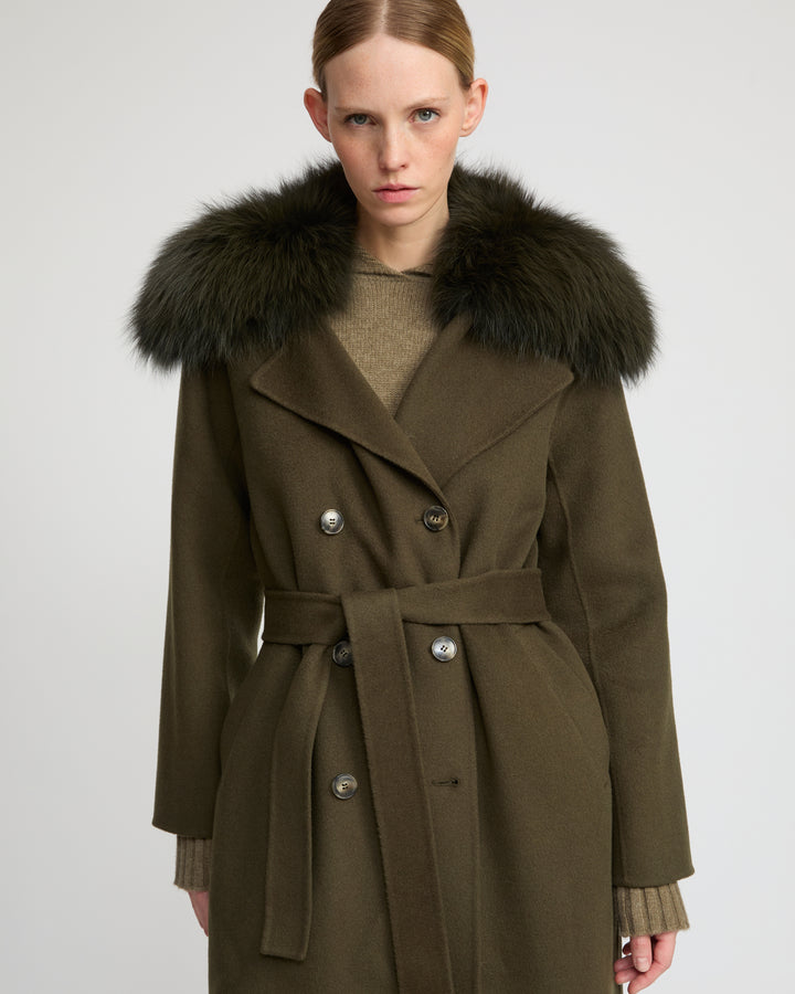 Belted coat in cashmere wool with fox fur collar