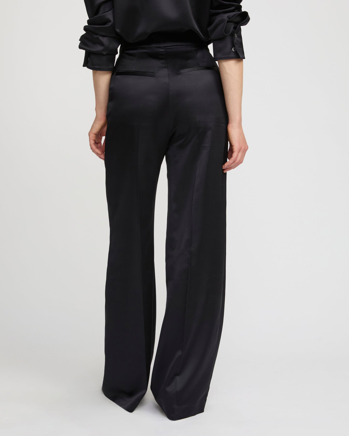 Pantalon large en satin lourd de laine