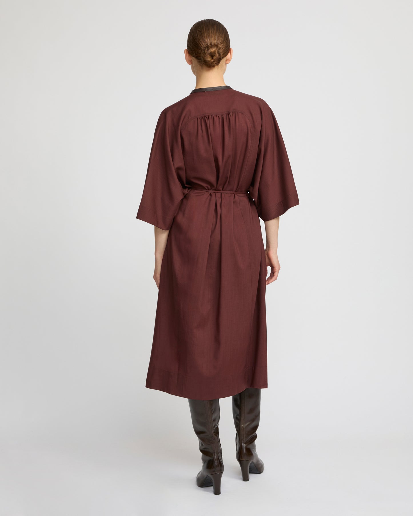 Robe kaftan en voile de laine