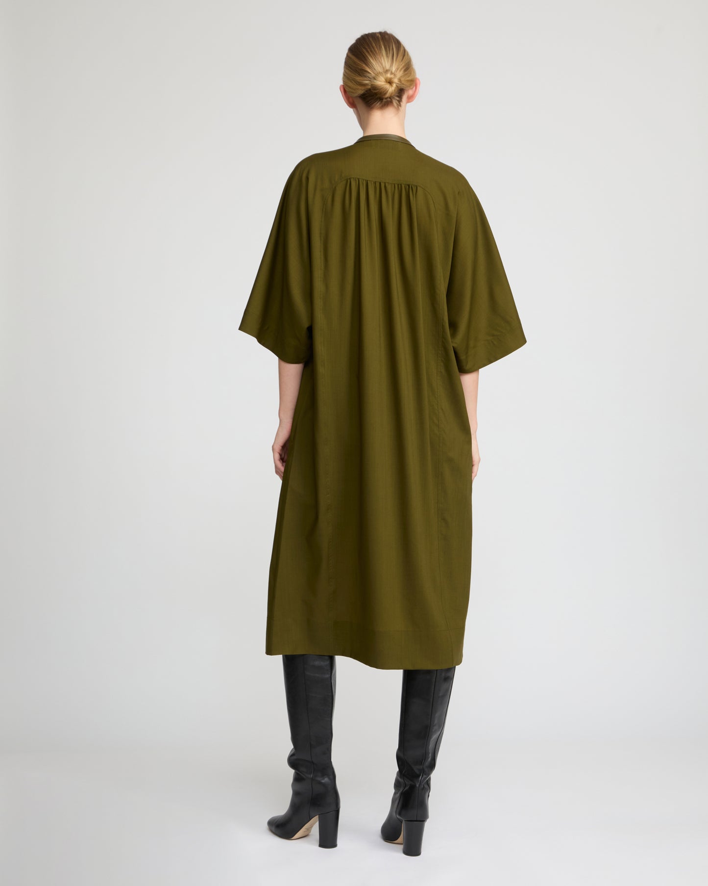 Robe kaftan en voile de laine
