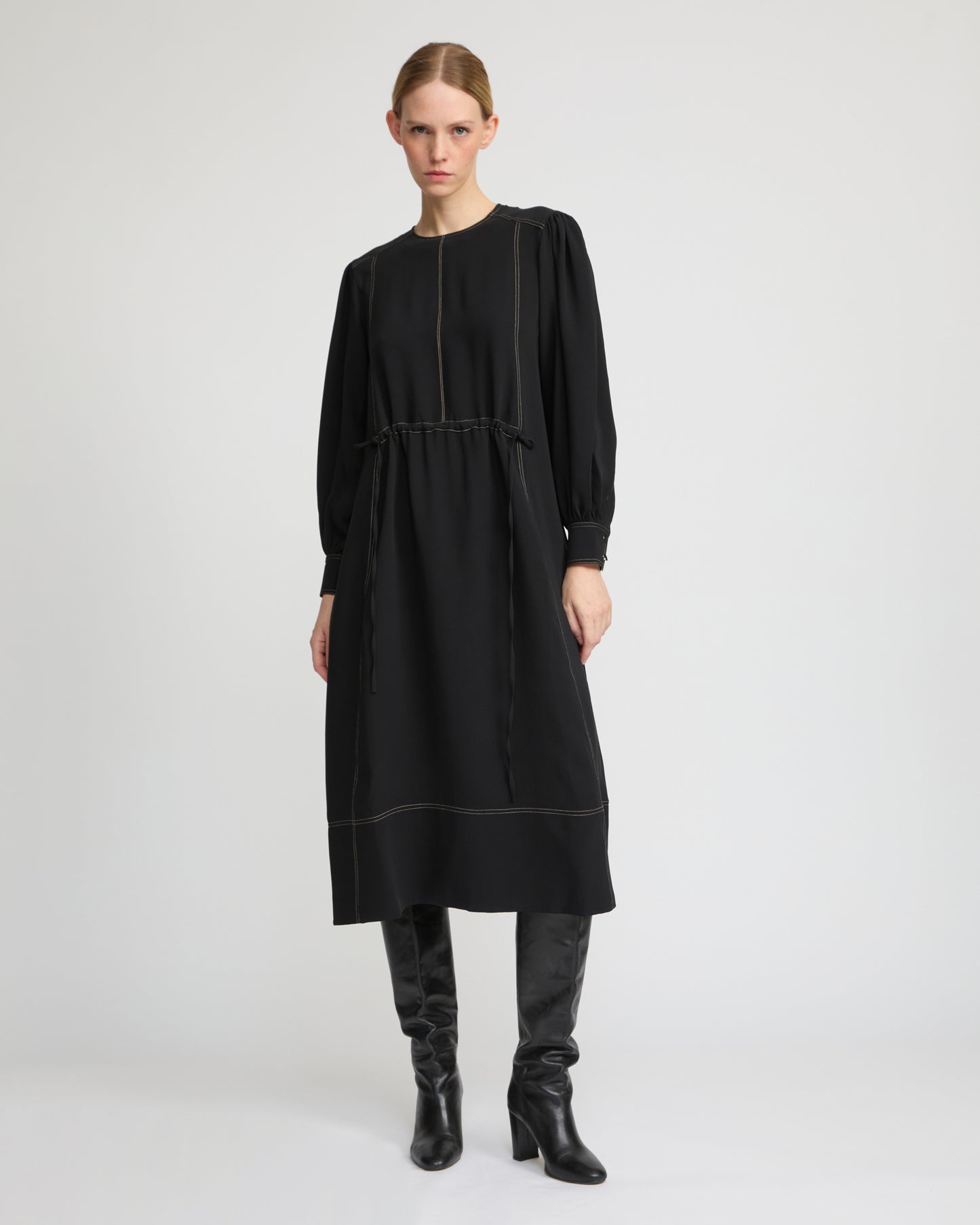 Robe coulissée en crèpe de soie
