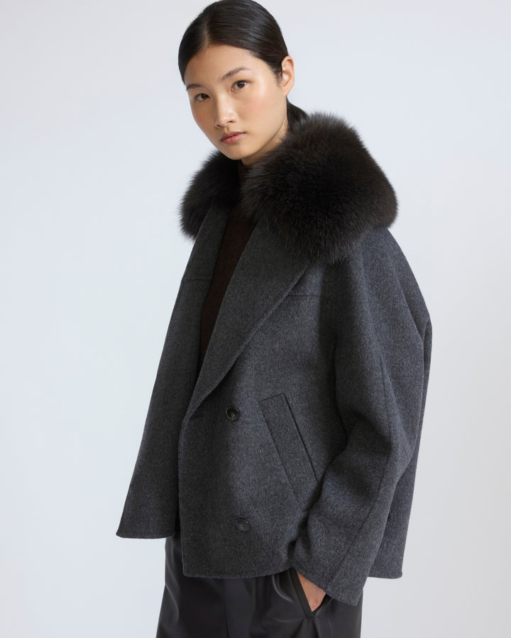 Veste caban en lainage cachemire et col amovible en fourrure de renard