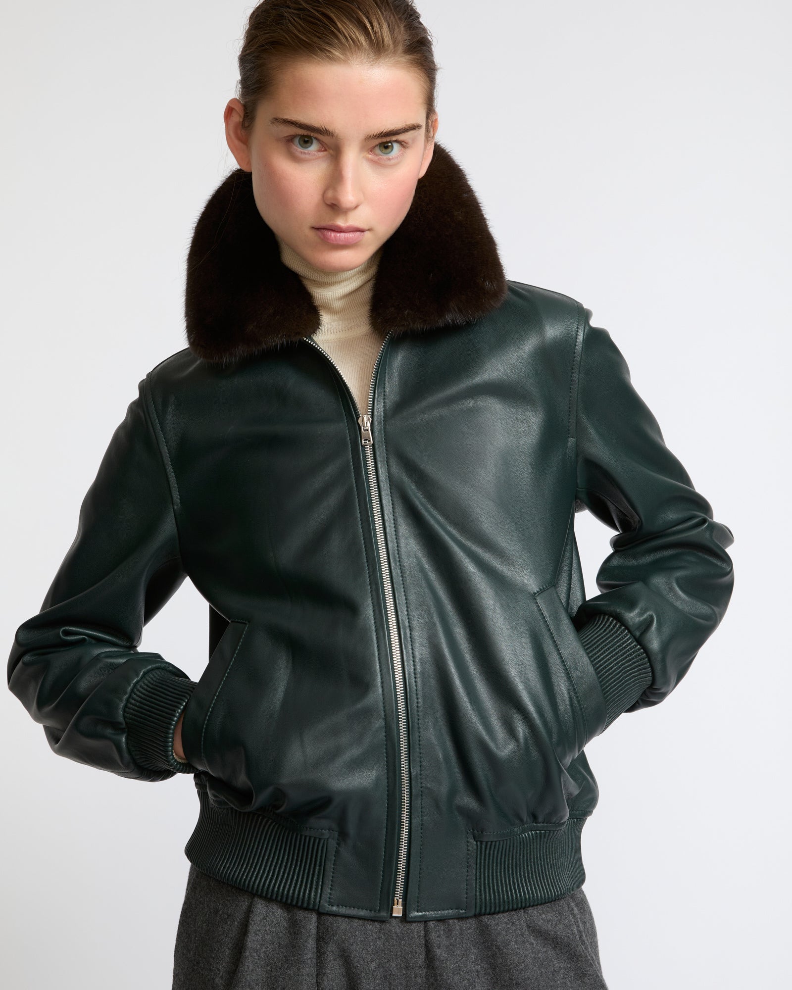  フランスモデル ウェア Women's fur jackets | Yves Salomon PARIS