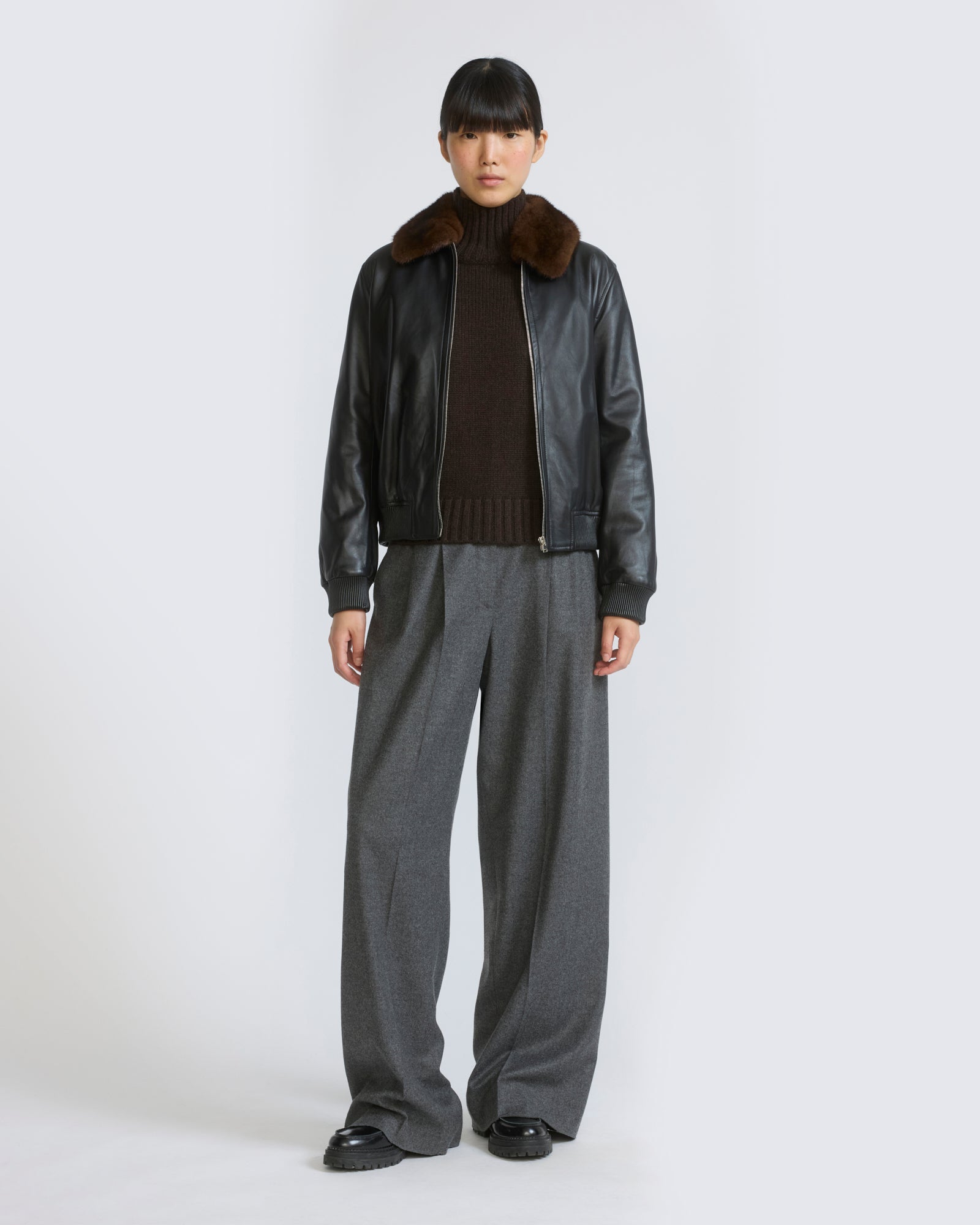 Veste bomber en cuir d'agneau avec col amovible en fourrure de vison