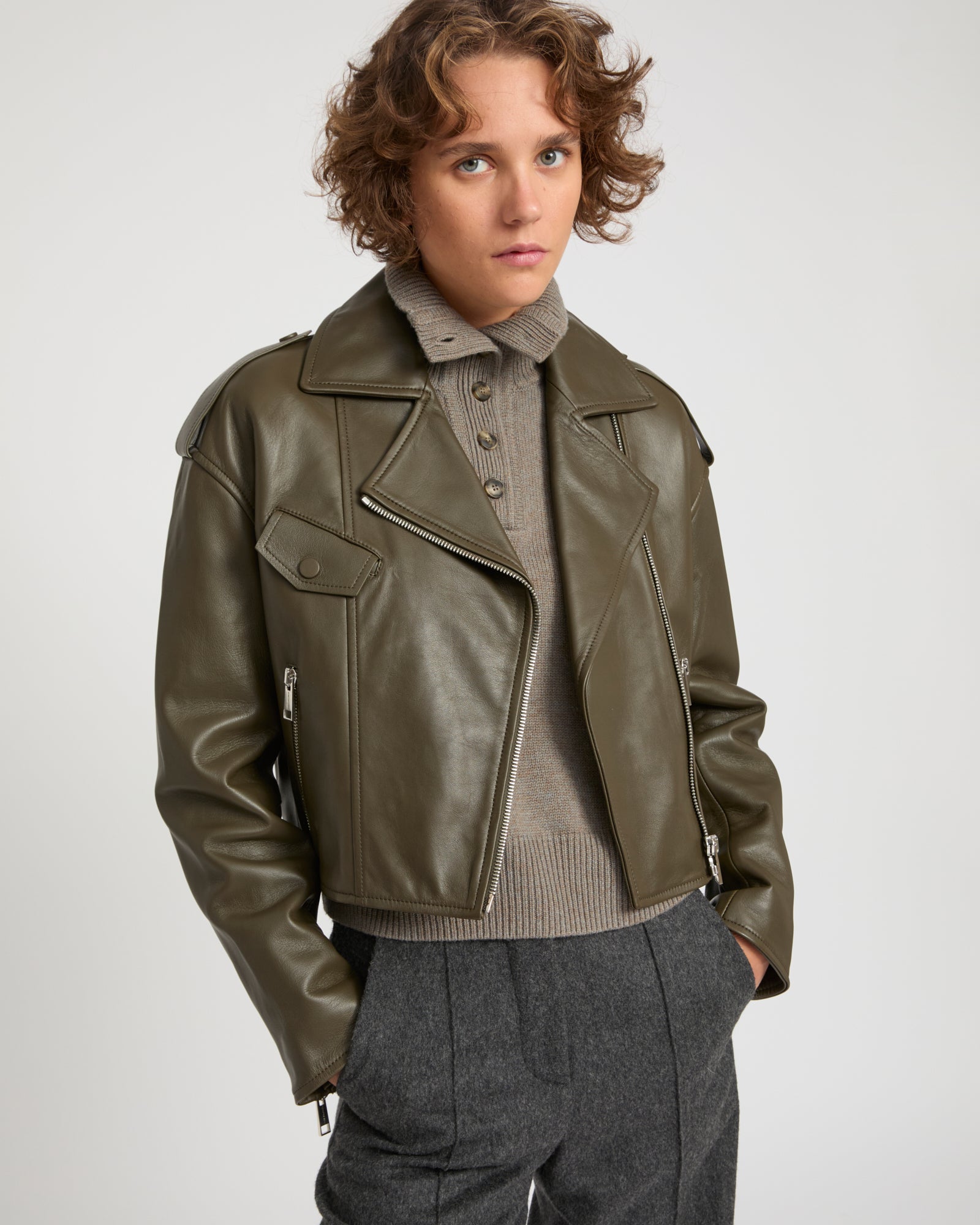 Cropped lambskin biker jacket - Khaki - Yves Salomon Cropped lambskin biker jacket - Khaki - Yves Salomon