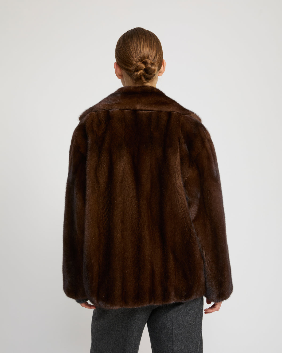 Short double-breasted mink fur jacket