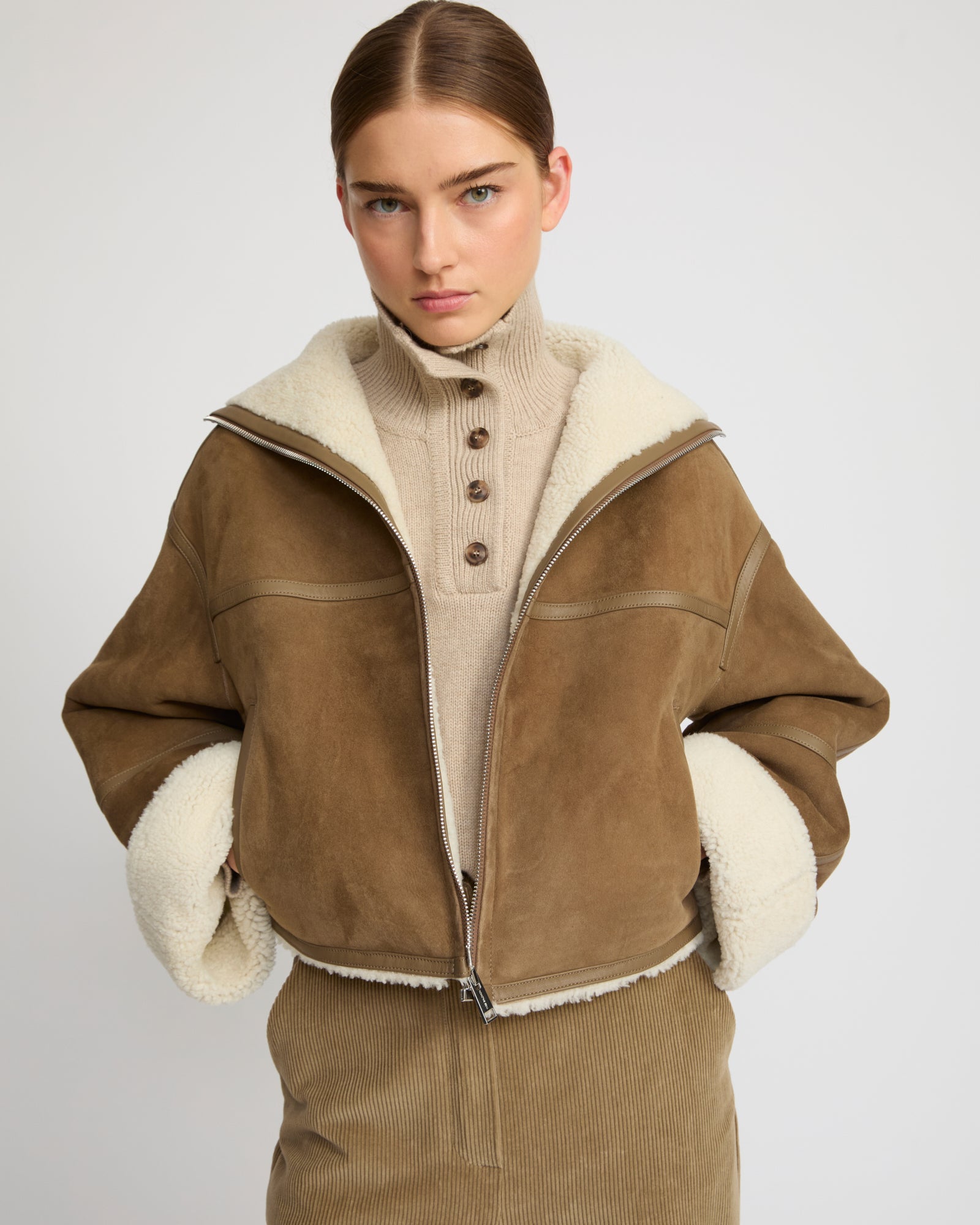 Veste croppée en agneau Mérinos suède -Yves Salomon