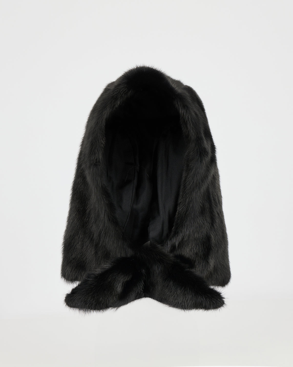 Capuche en fourrure de vison noir - Yves Salomon - Nouvelle collection Automne Hiver