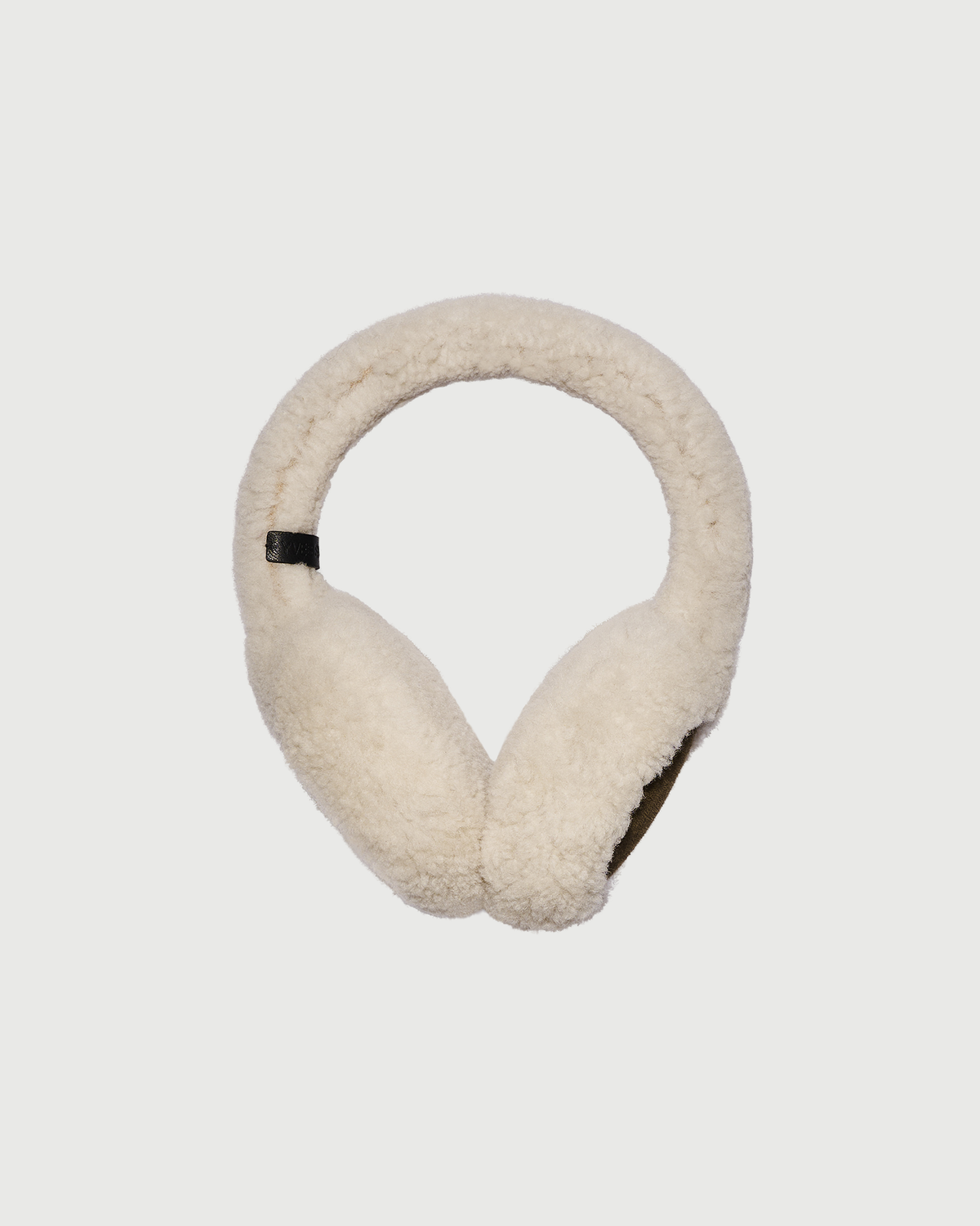 Cache-oreilles en peau lainée d'agneau Mérinos bouclé- Yves Salomon - Nouvelle collection Automne Hiver