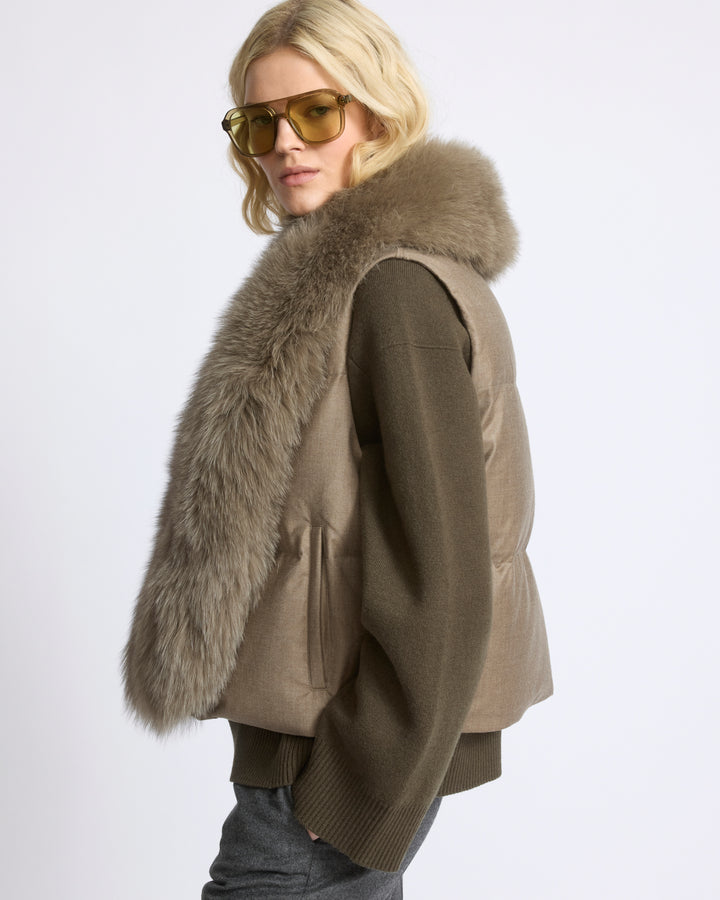 Gilet sans manches en flanelle et col amovible en fourrure de renard - Yves Salomon - Nouvelle collection Automne Hiver