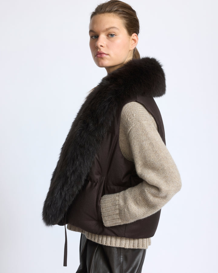Gilet sans manches en flanelle et col amovible en fourrure de renard - Yves Salomon - Nouvelle collection Automne Hiver