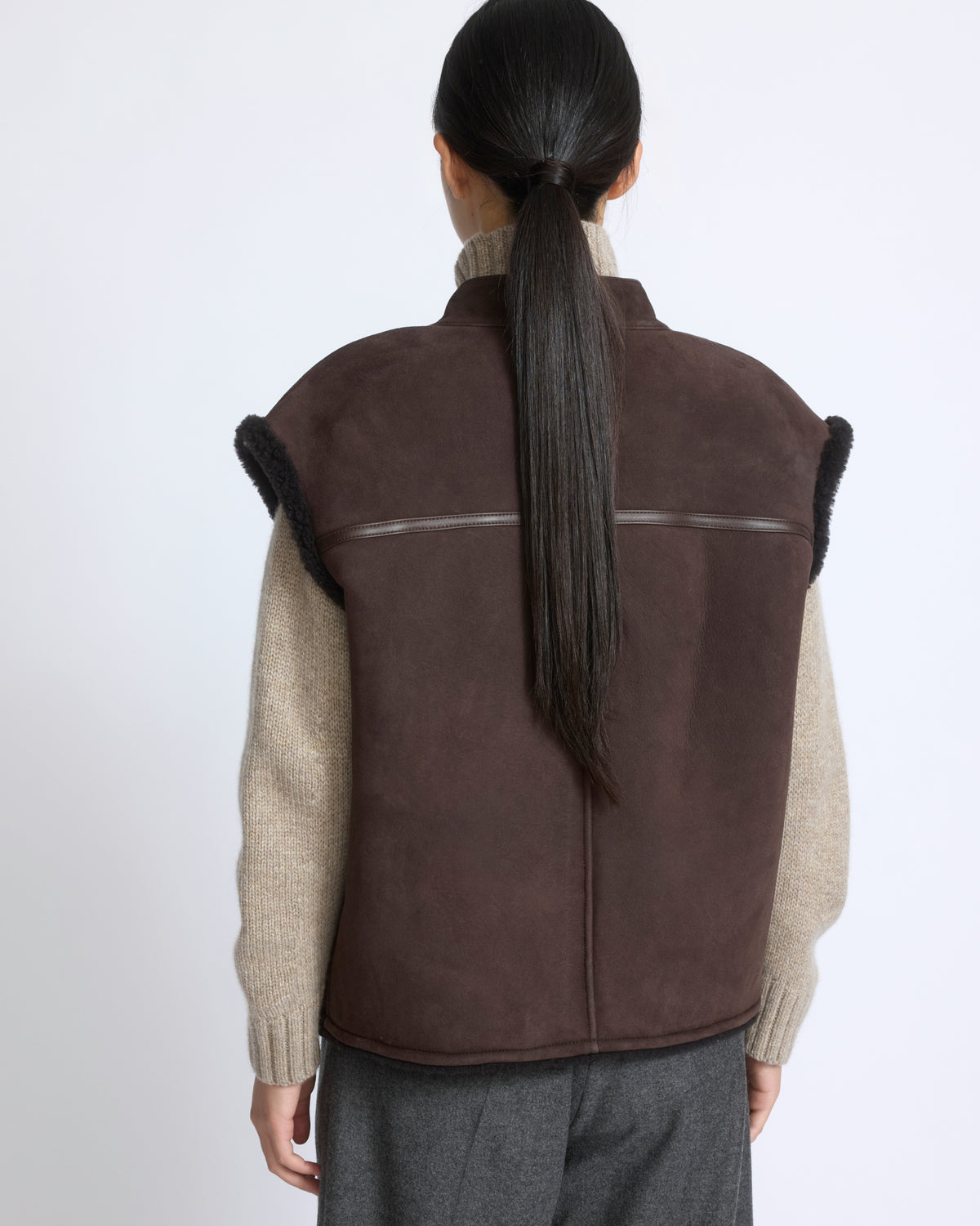 Gilet sans manches en agneau Mérinos bouclé - Yves Salomon - Nouvelle collection Automne Hiver
