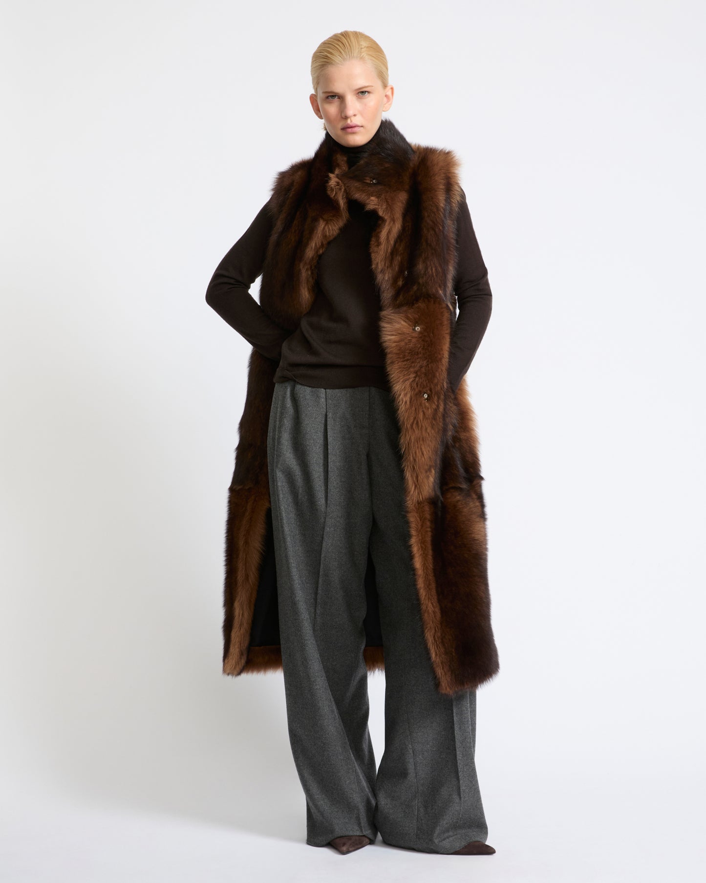 Gilet long sans manches en agneau Toscane- Yves Salomon - Nouvelle collection Automne Hiver