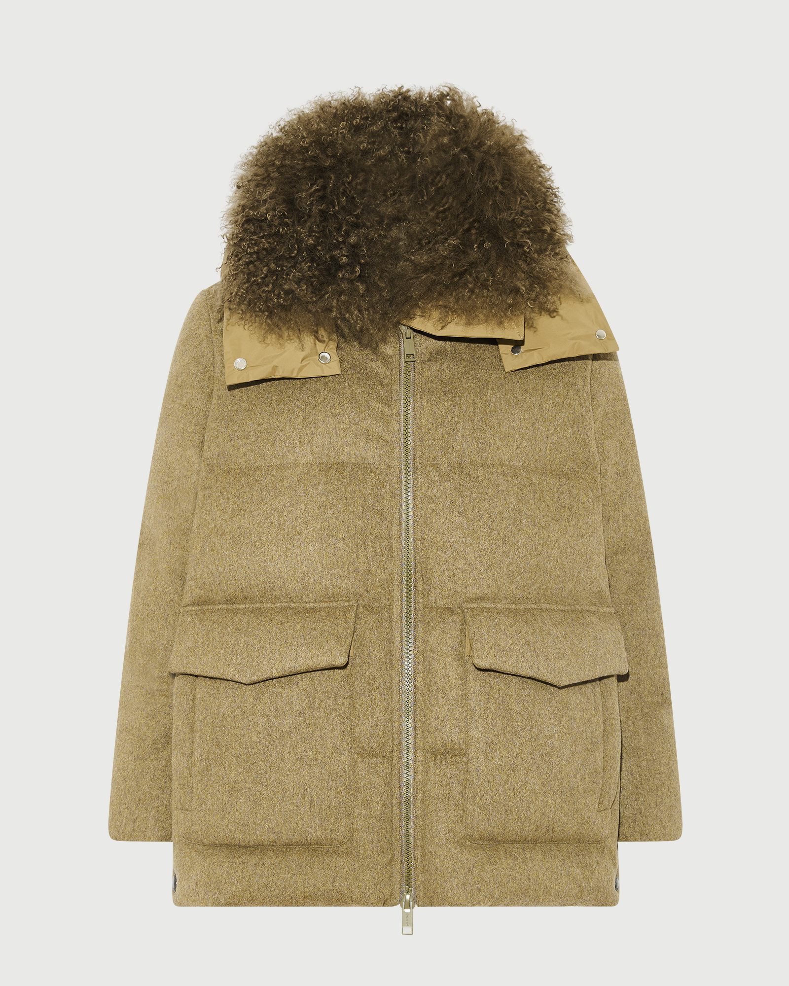 Doudoune à capuche en tissu Loro Piana 100% cachemire membrané avec col en agneau long poil frisé- Yves Salomon - Nouvelle collection Automne Hiver