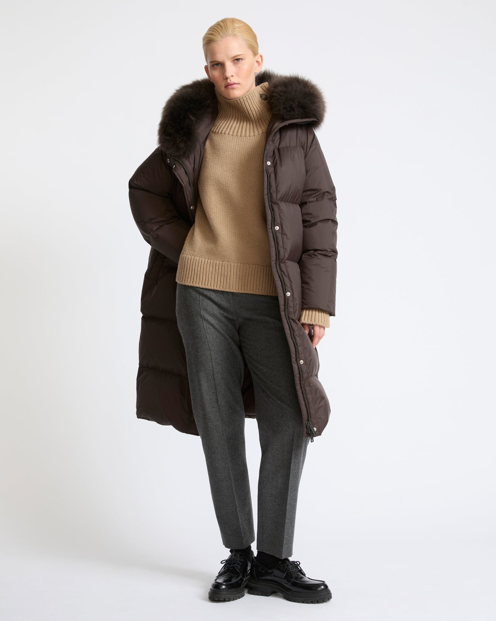 Doudoune longue en tissu technique imperméable et agneau laine vaporeuse- Yves Salomon - Nouvelle collection Automne Hiver