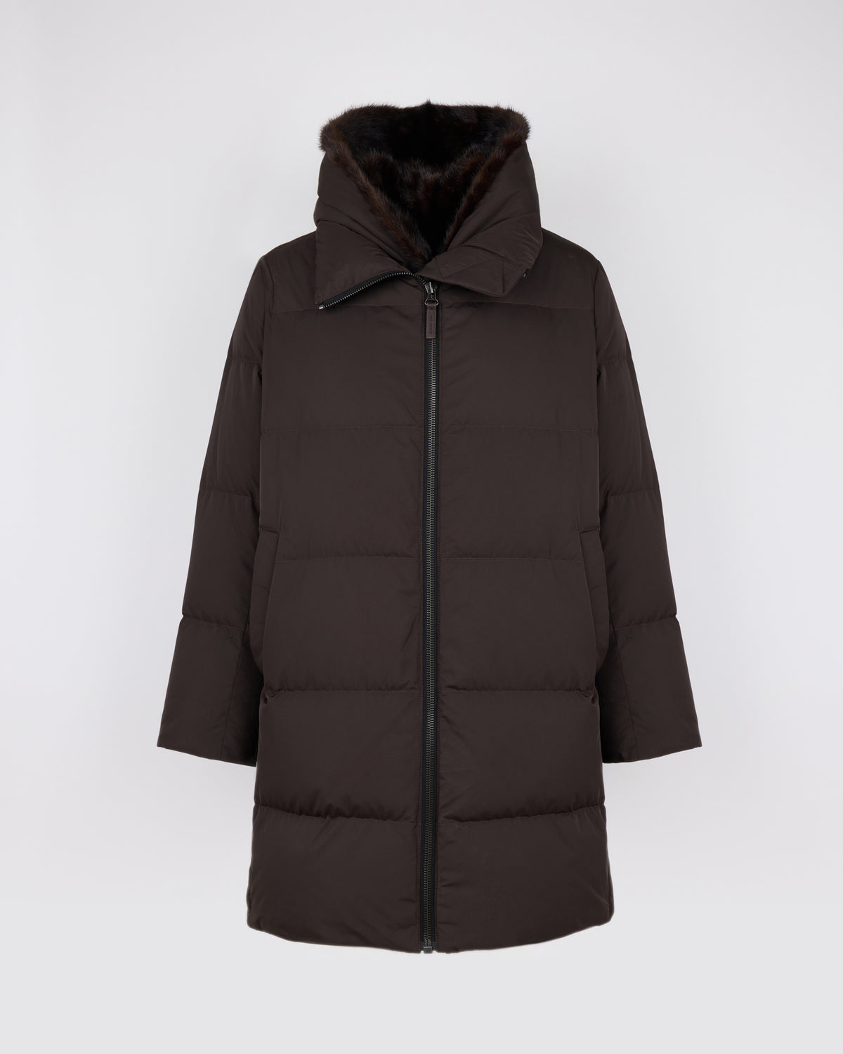 Doudoune longue en tissu technique déperlant avec plastron en fourrure de vison - Yves Salomon - Nouvelle collection Automne Hiver