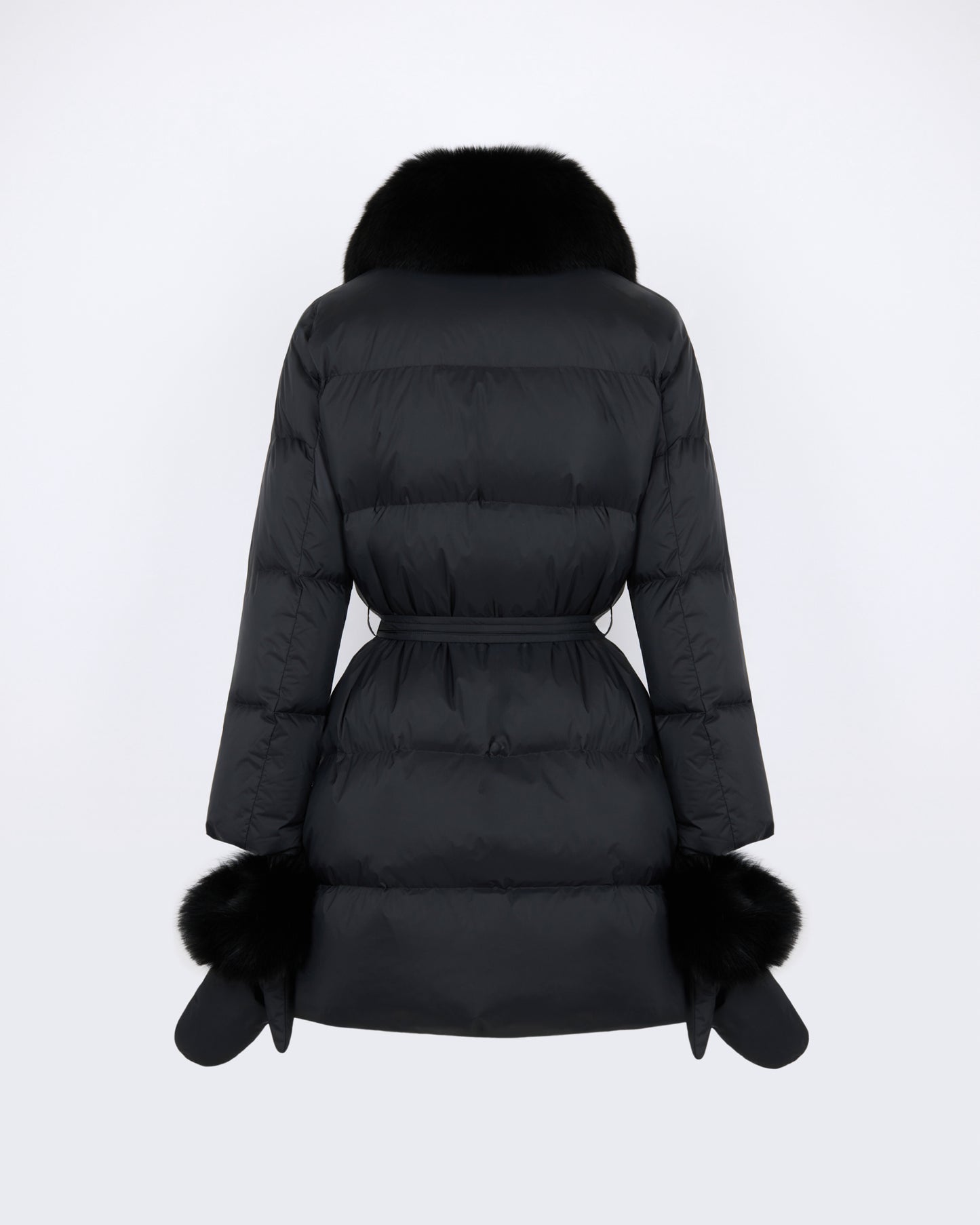 Doudoune longue ceinturée en tissu technique imperméable avec col en fourrure de renard - Yves Salomon - Nouvelle collection Automne Hiver